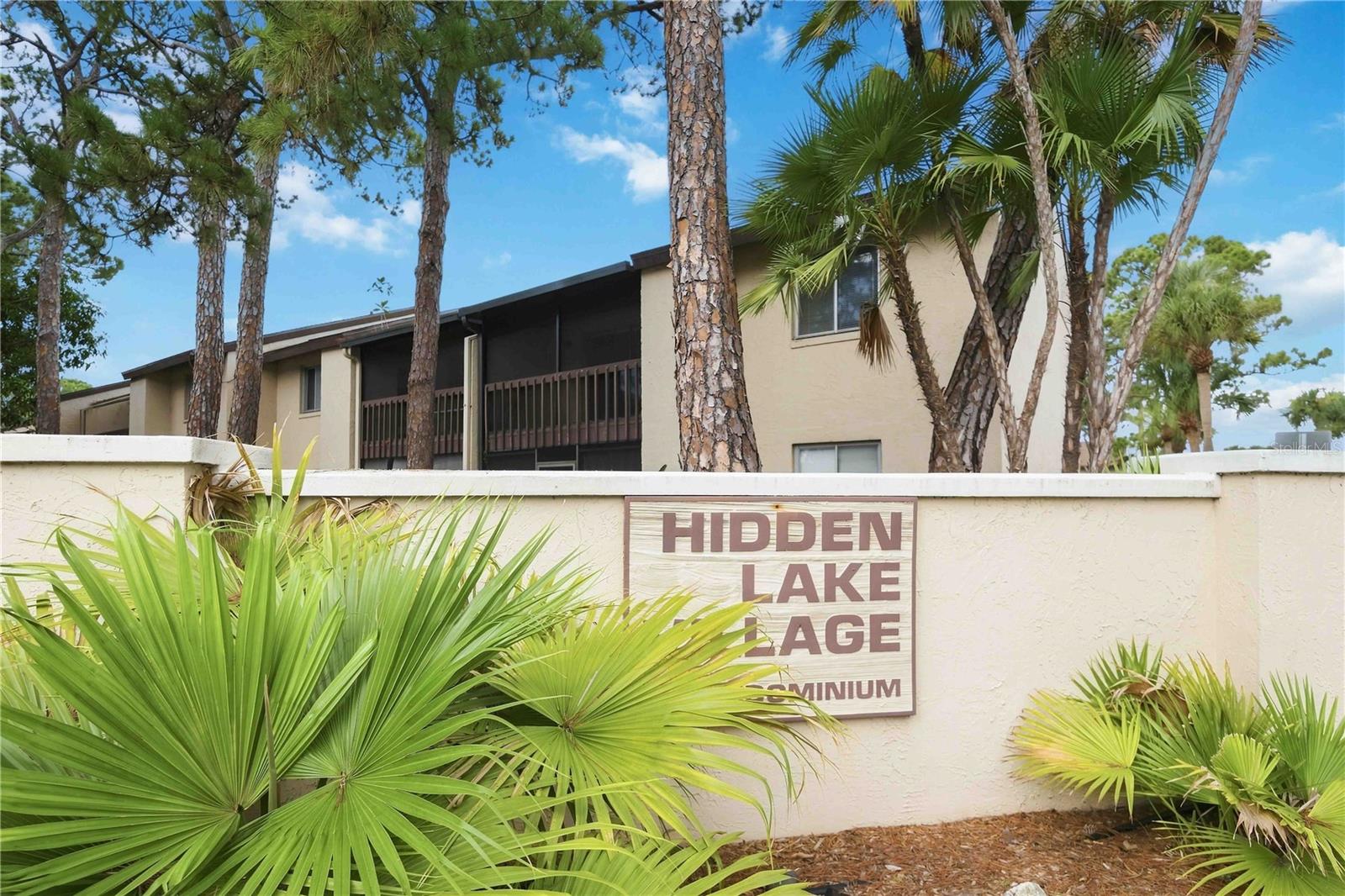 2752 Hidden Lake Blvd #C