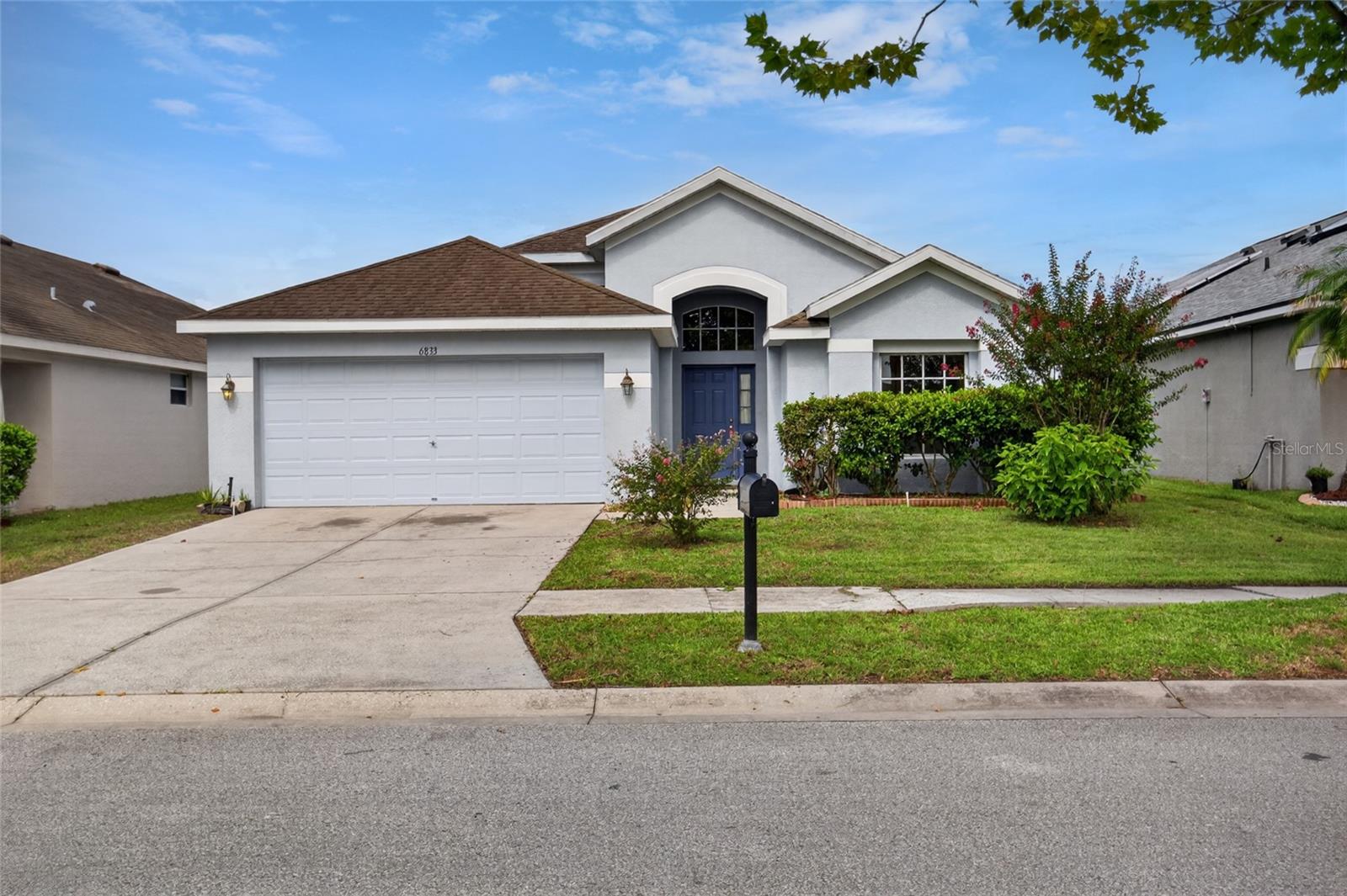 6833 Runner Oak Dr