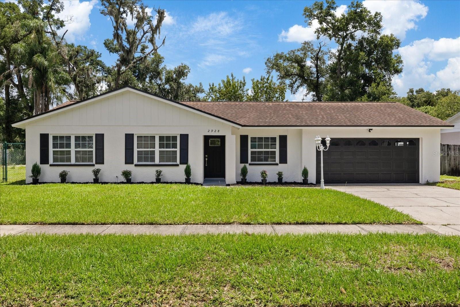 2928 Forest Cir