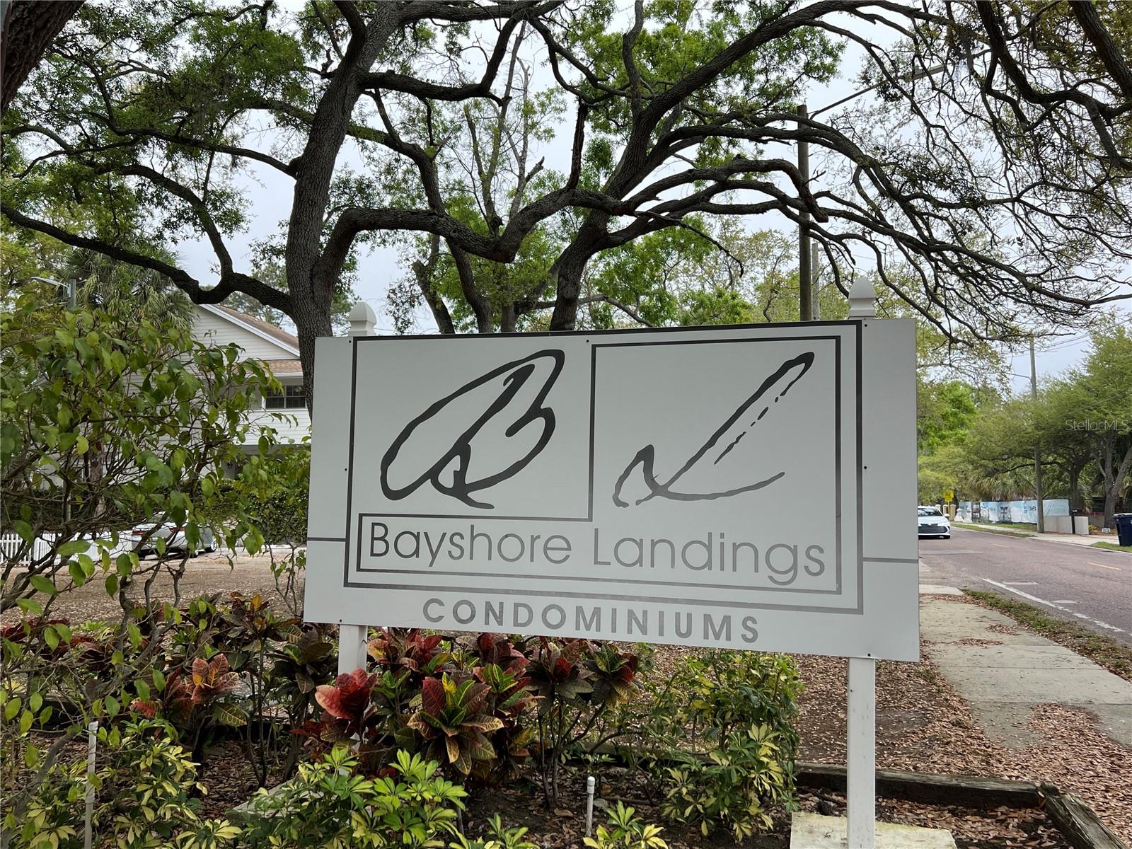 5221 Bayshore Blvd #29
