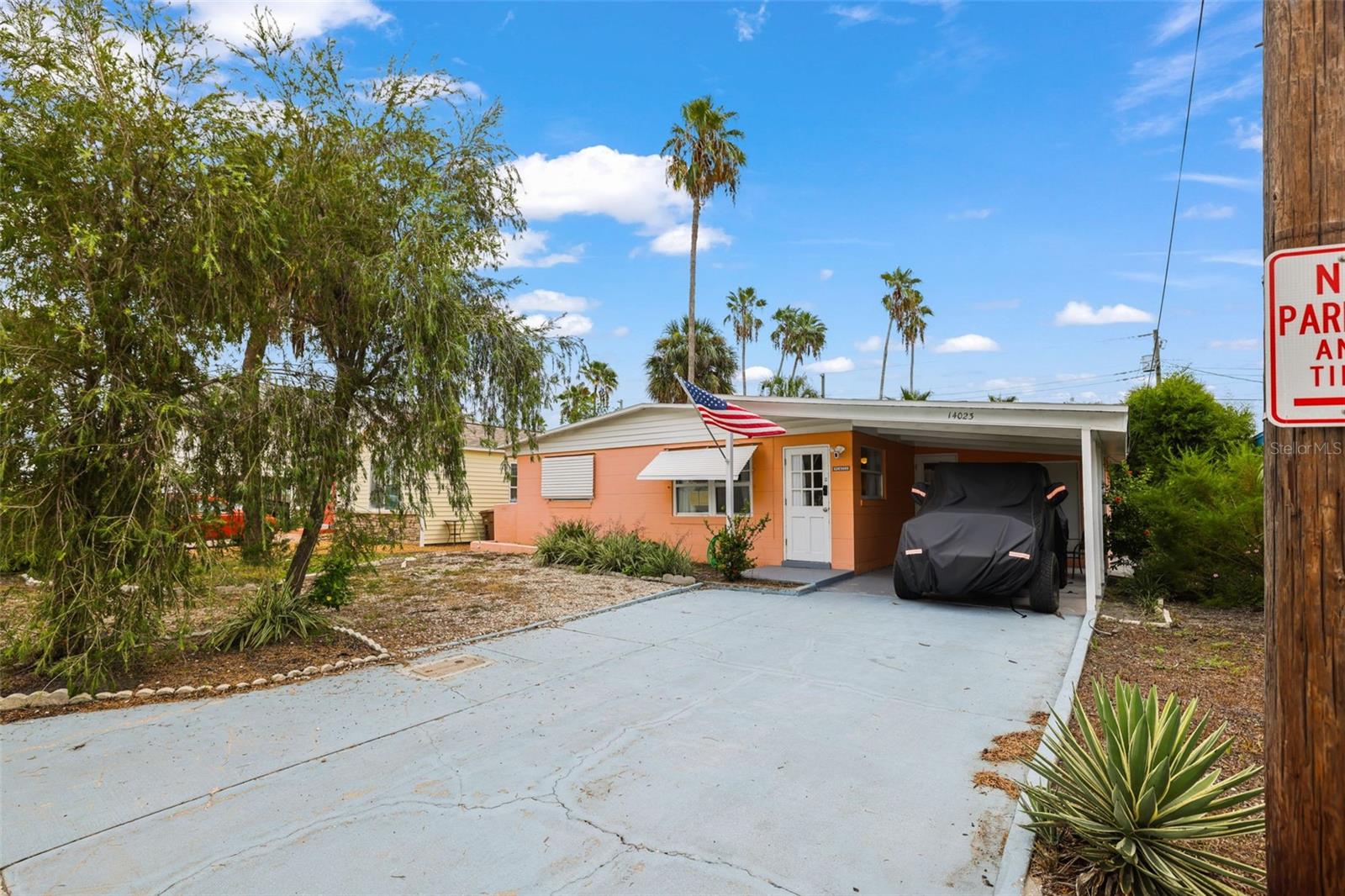 14023 Palm St