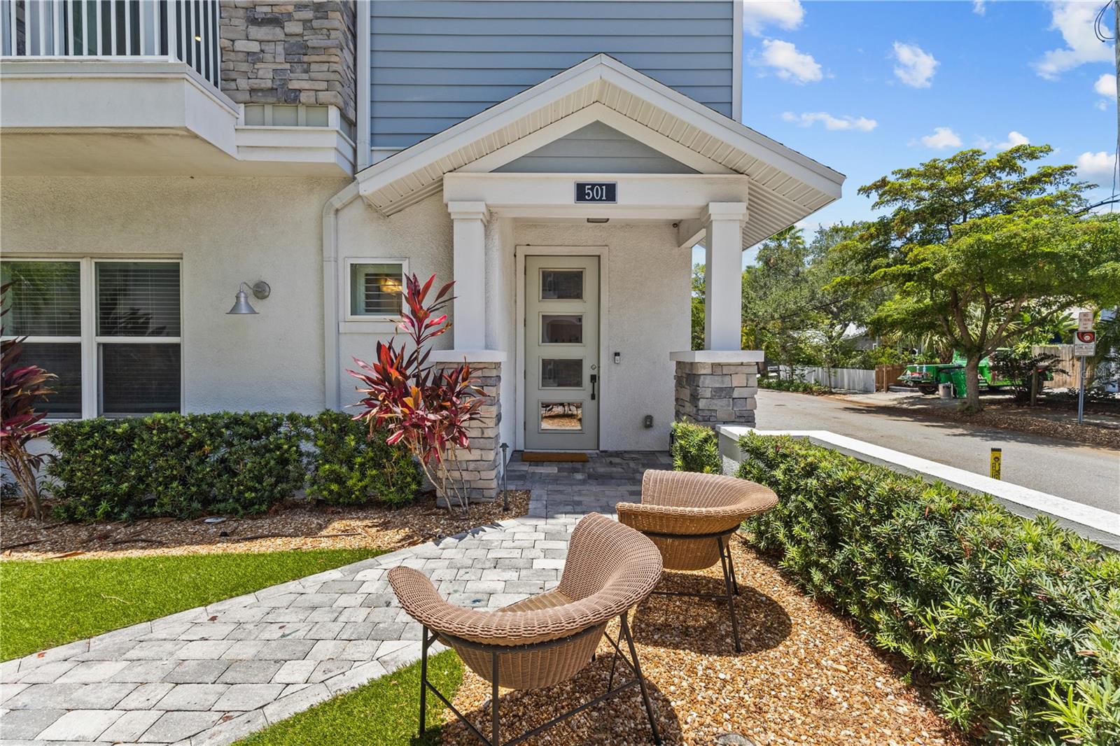 501 Lafayette CT