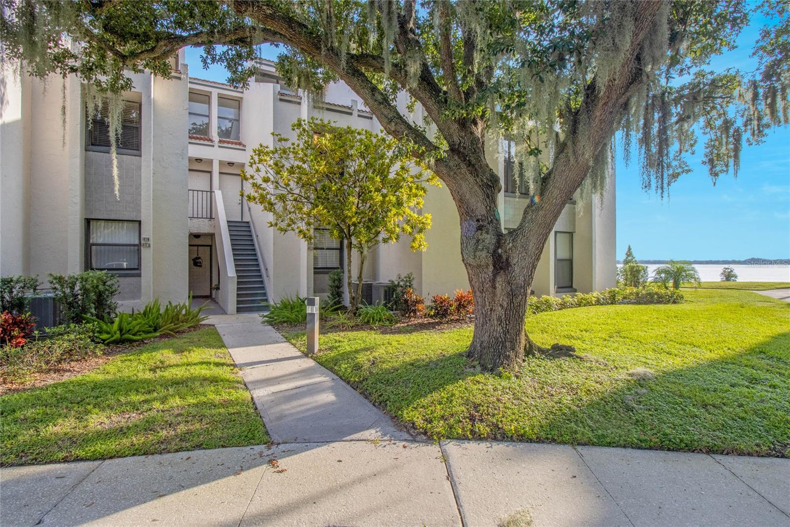 410 Laurel Cove Way