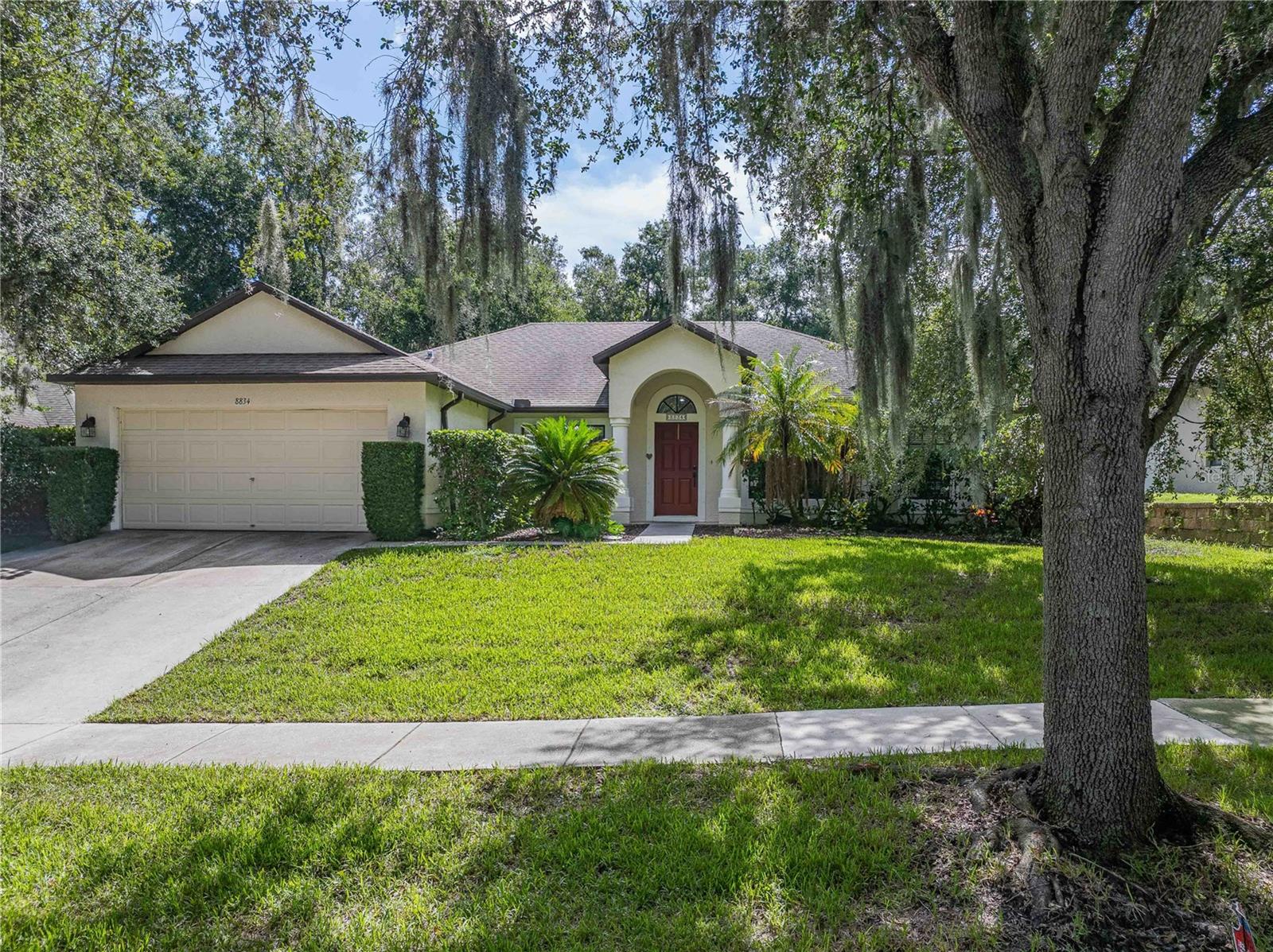 8834 Alafia Cove Dr