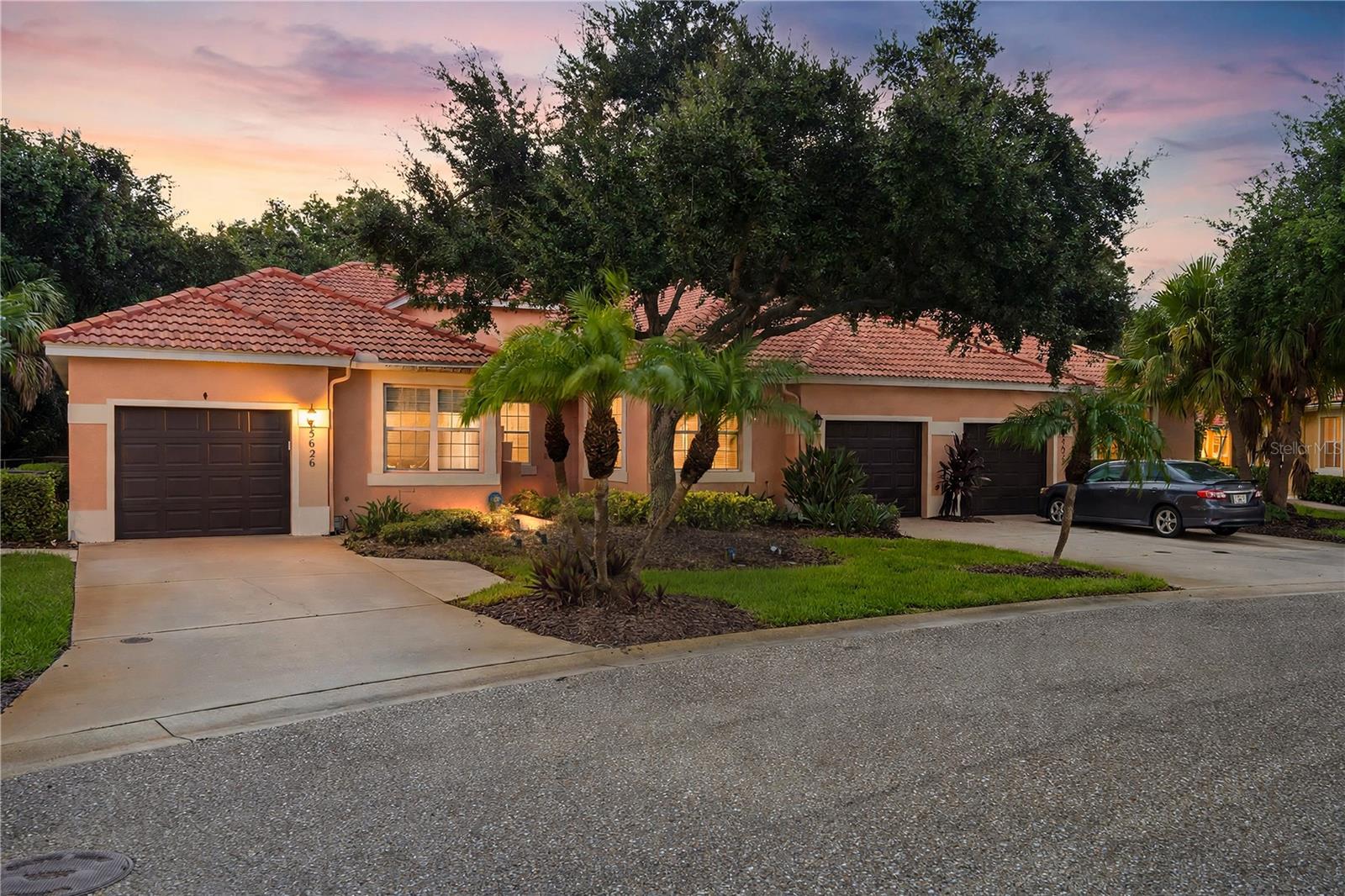5626 Cortina Ln