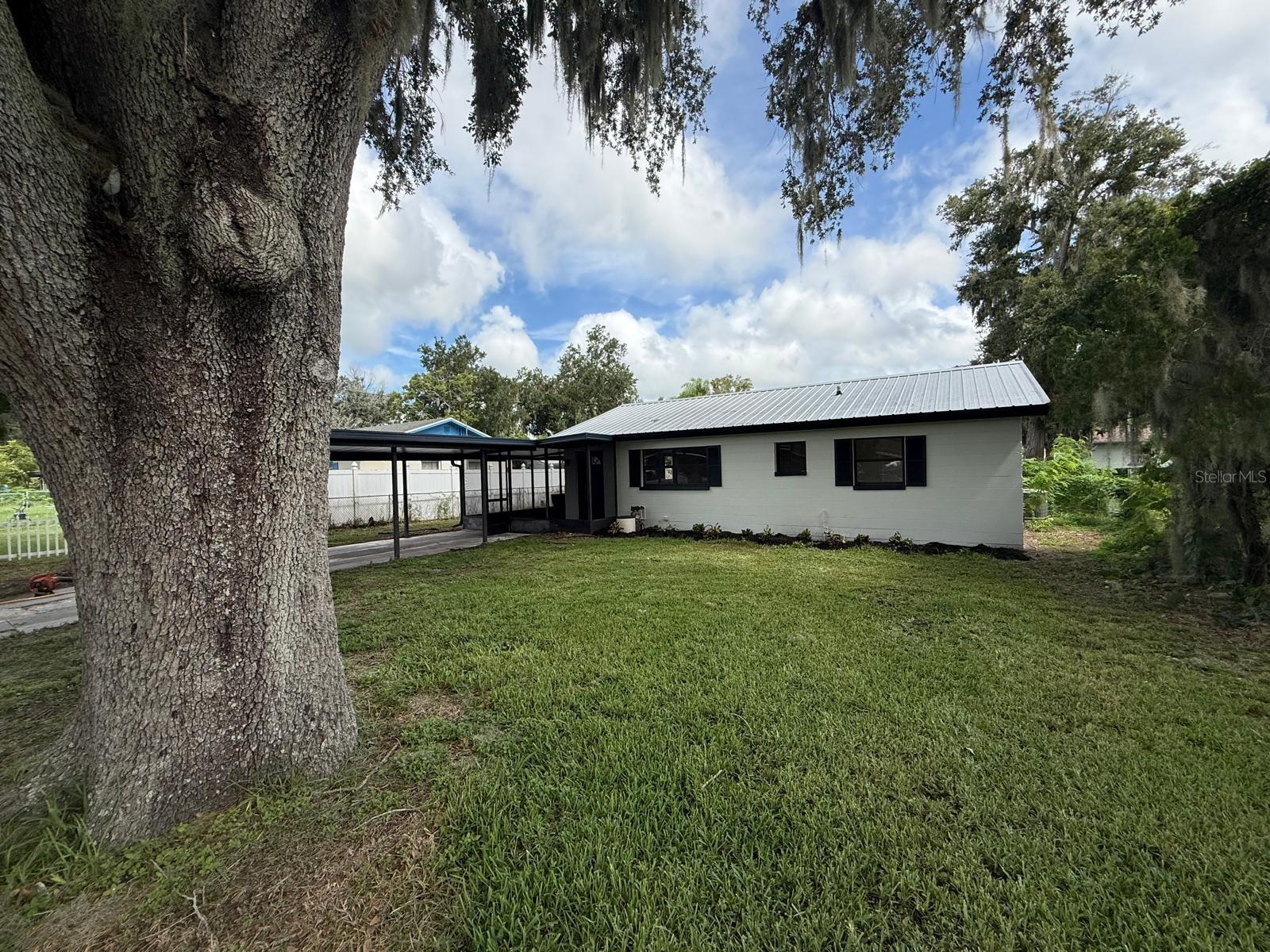 430 Lucille St