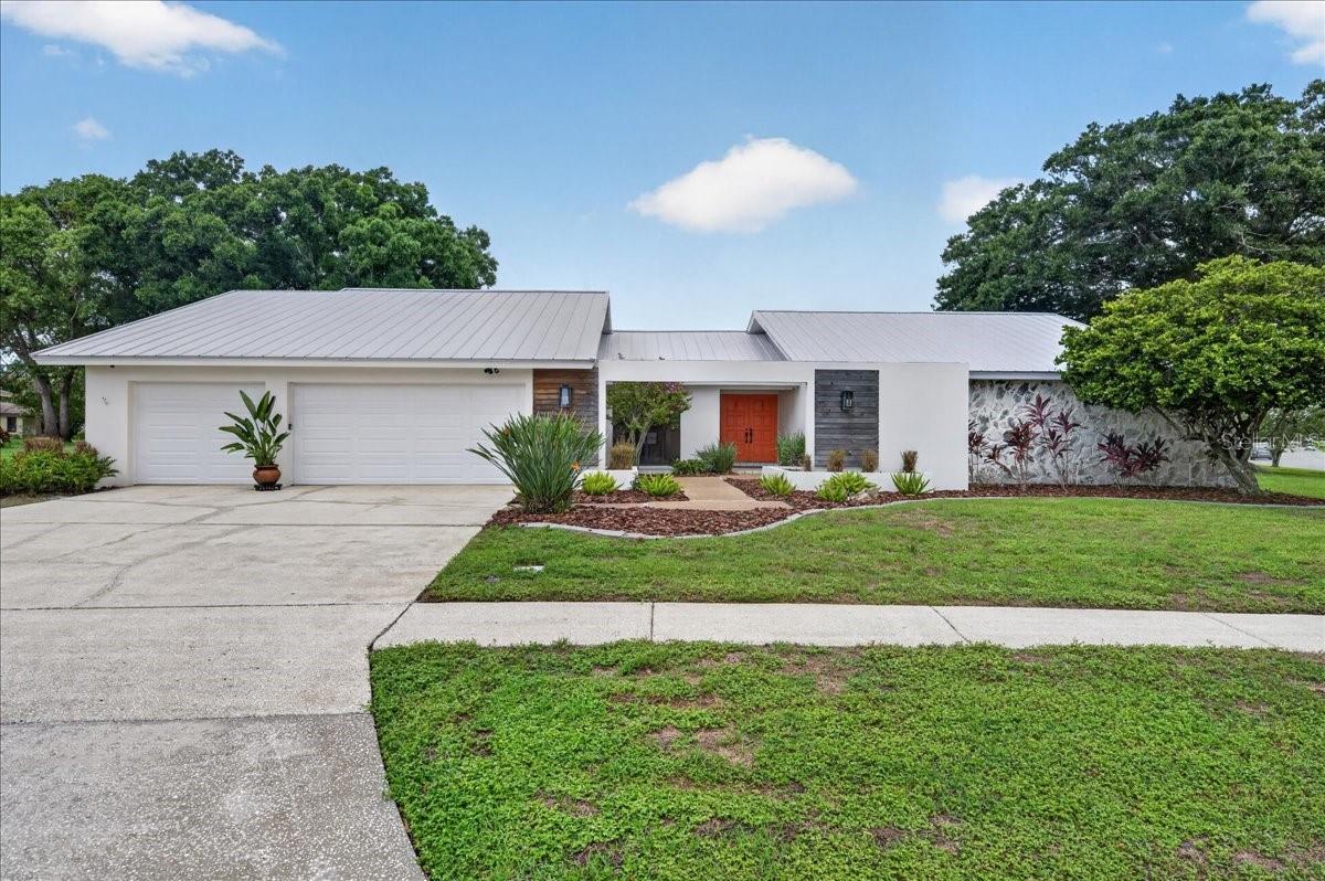 2862 Shady Oak CT