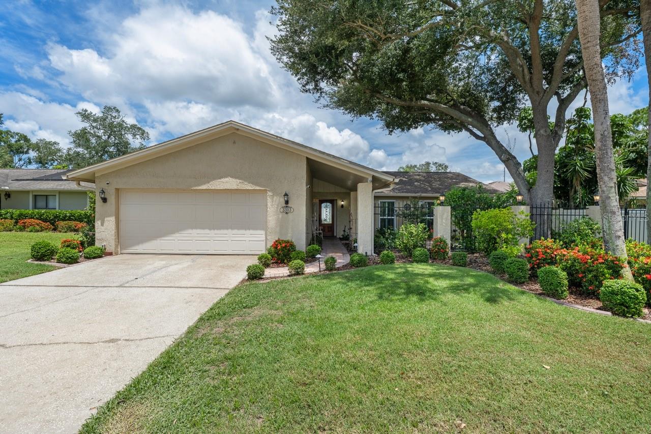3303 El Amador CT
