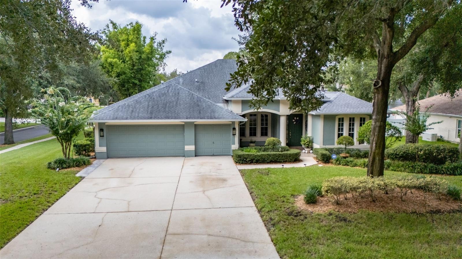 28 Camelot Ridge Dr