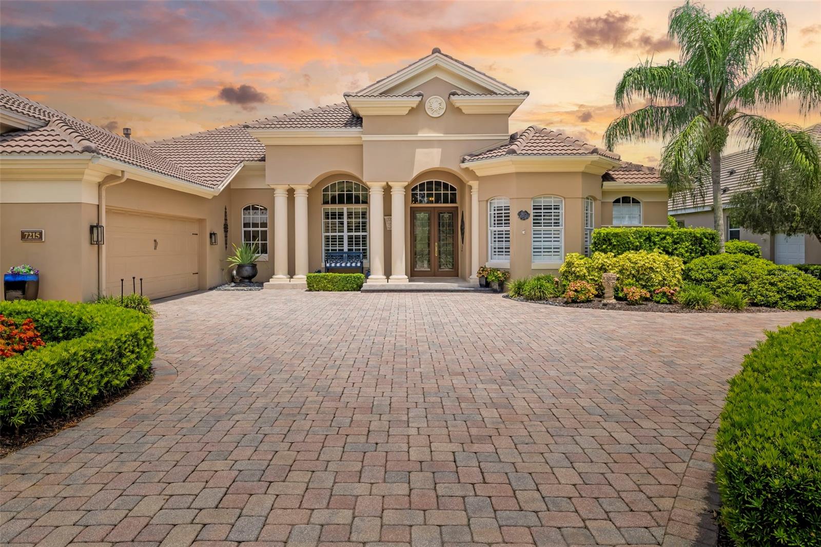 7215 Chatsworth CT