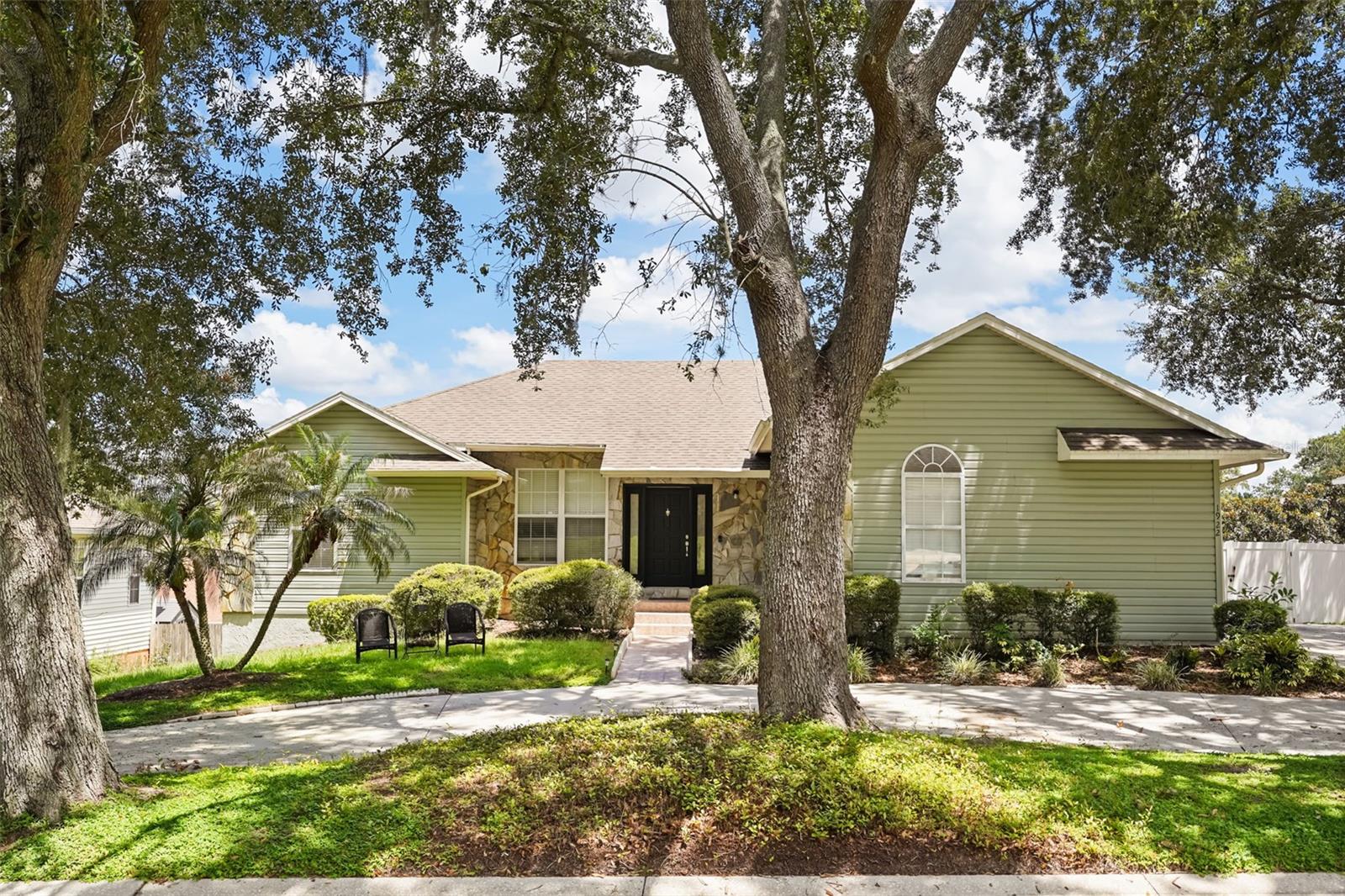 1922 Matthew CT