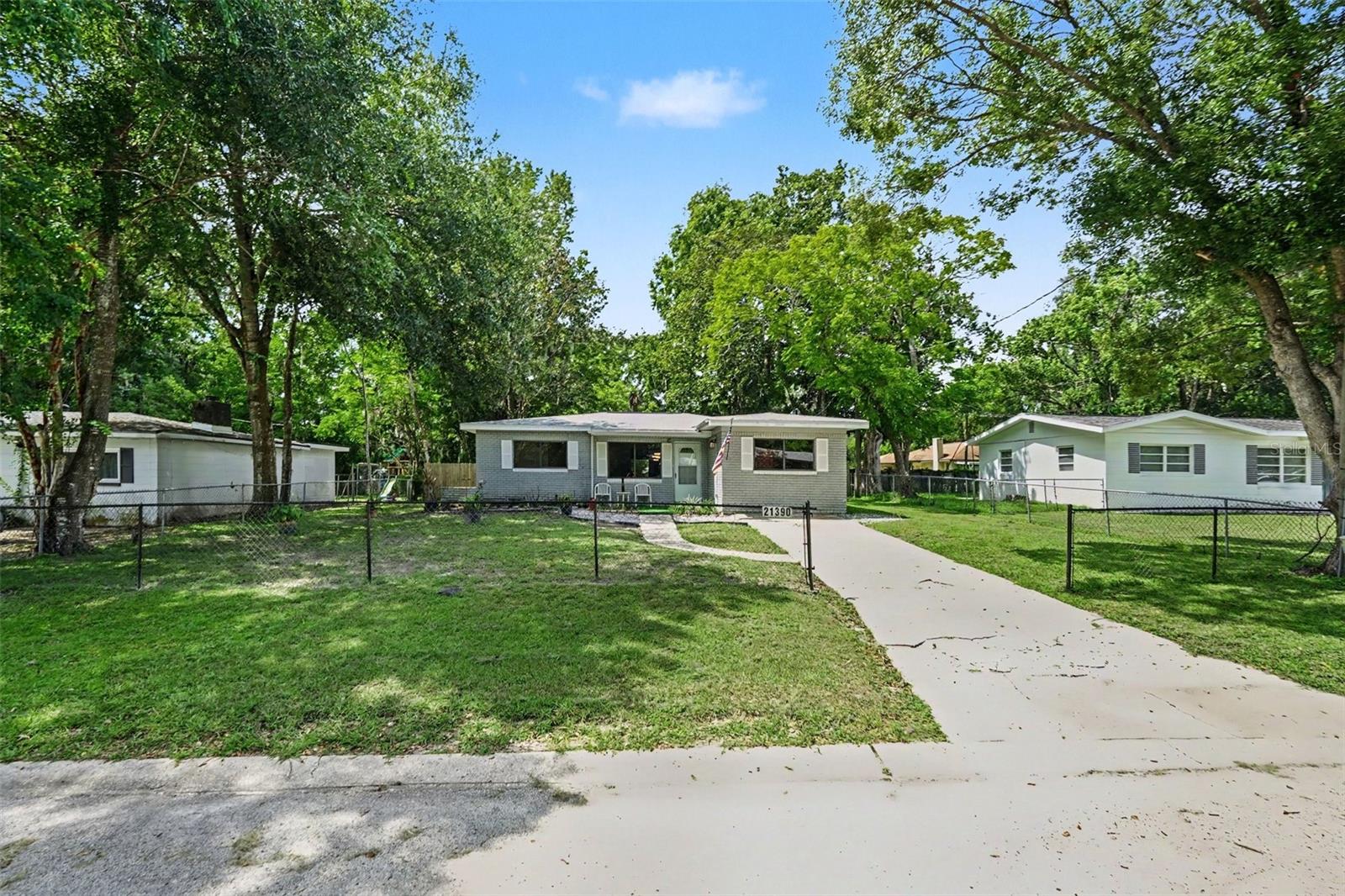 21390 Lehouier Dr