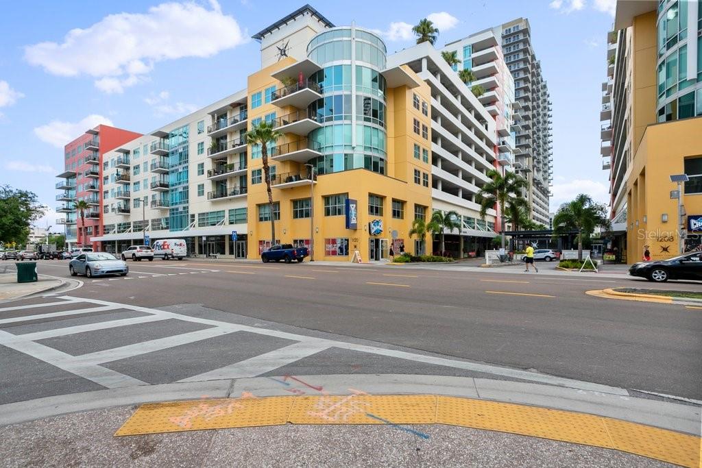 1120 E Kennedy Blvd #1416