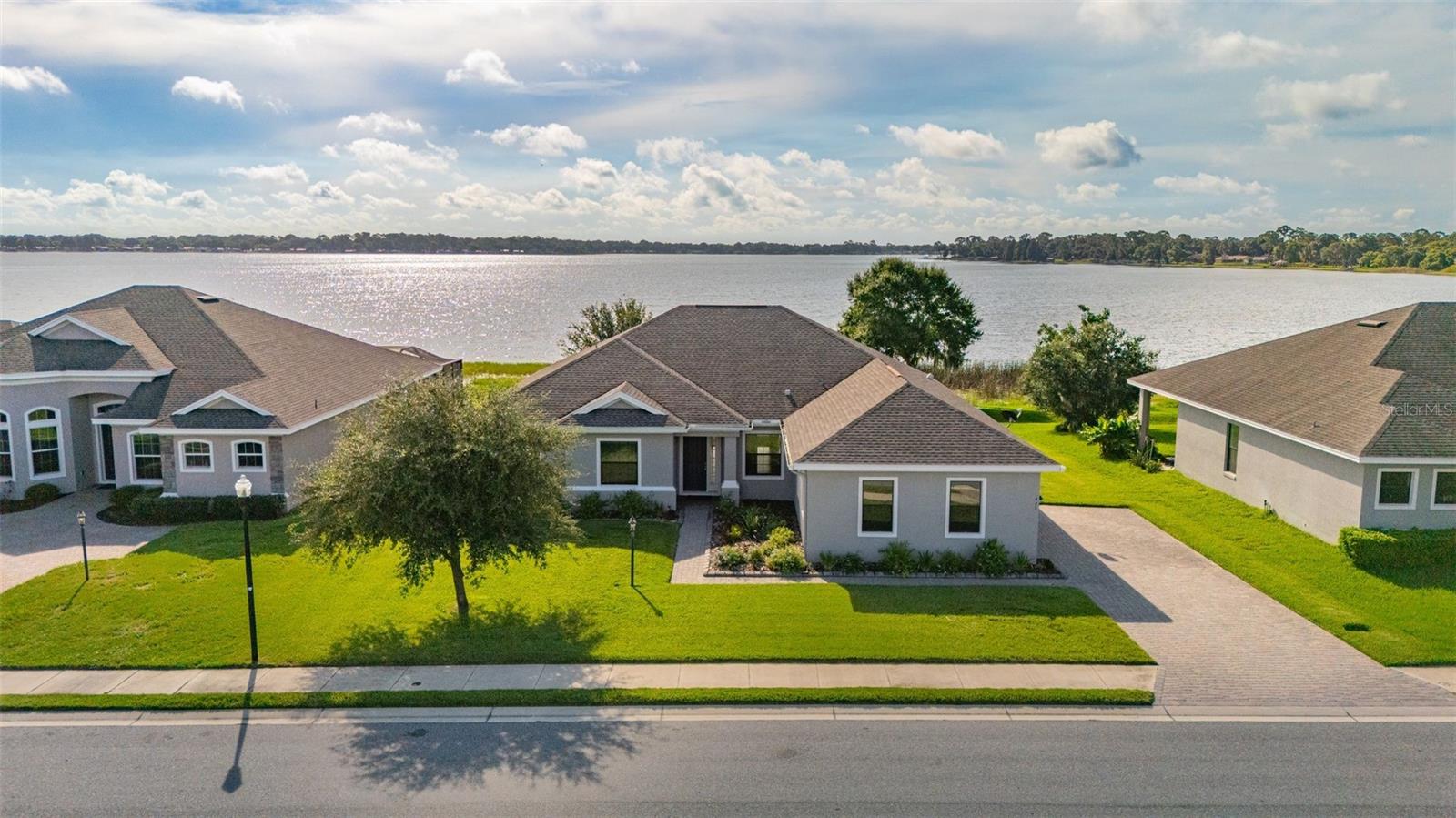 473 Lake View Way