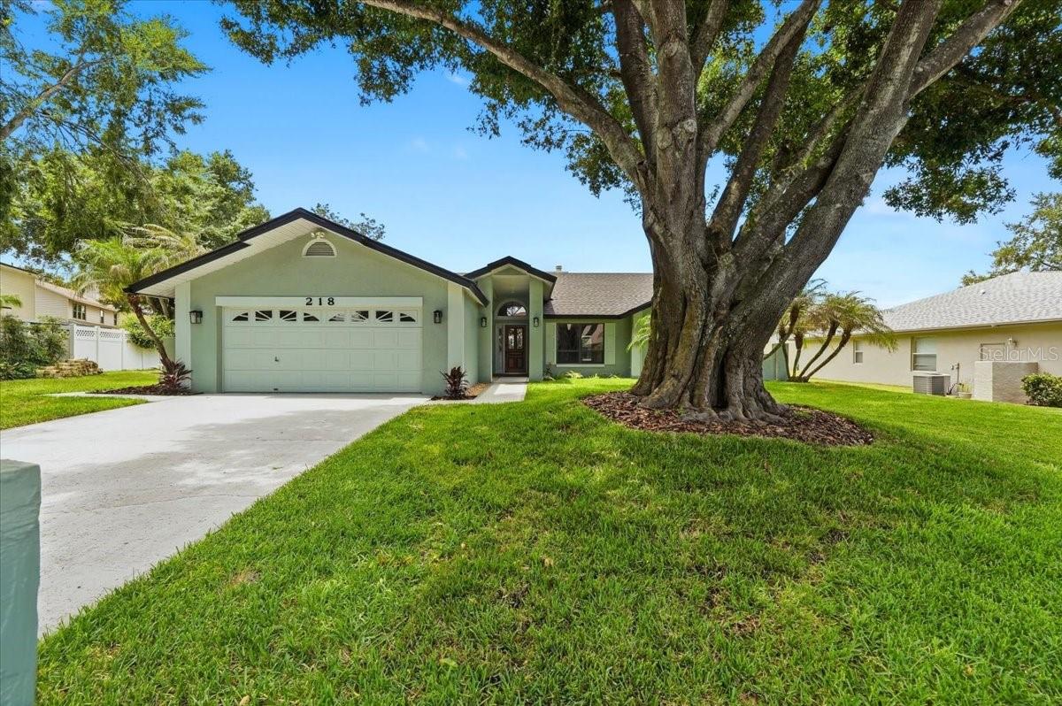 218 Lake Hartridge Dr NW