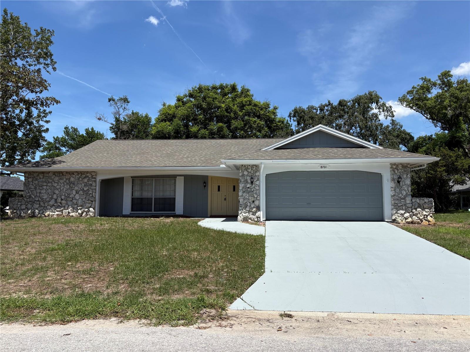 8701 Lincolnshire Dr