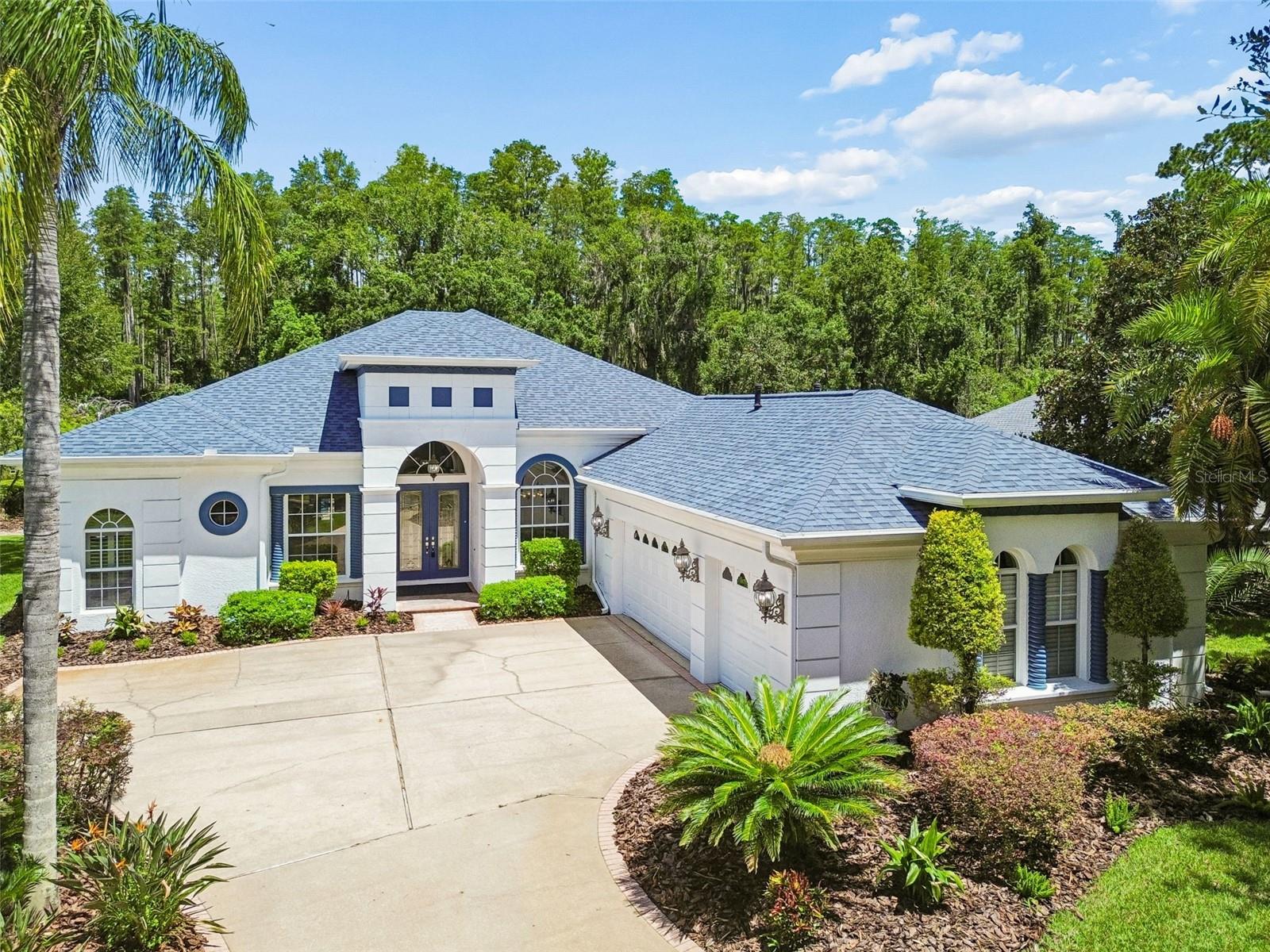 21105 Lake Vienna Dr
