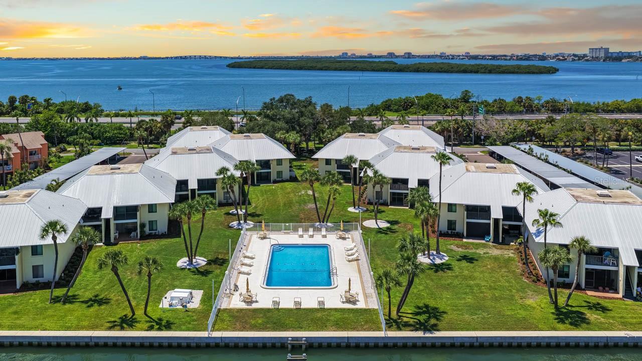 7300 Sunshine Skyway Ln S #202