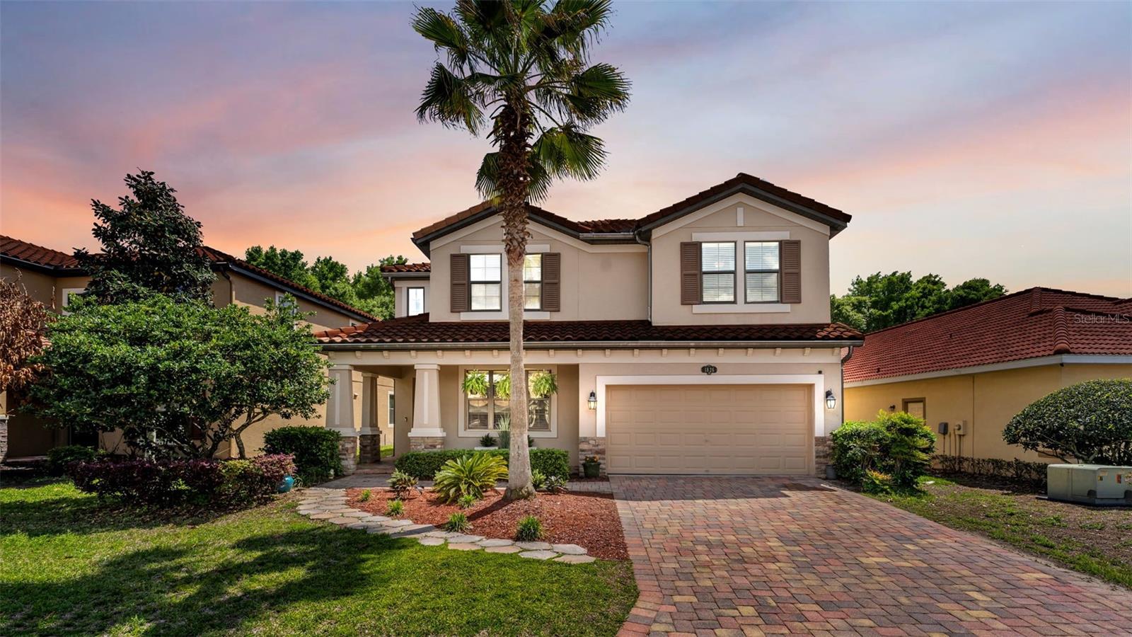 1826 Altavista Cir