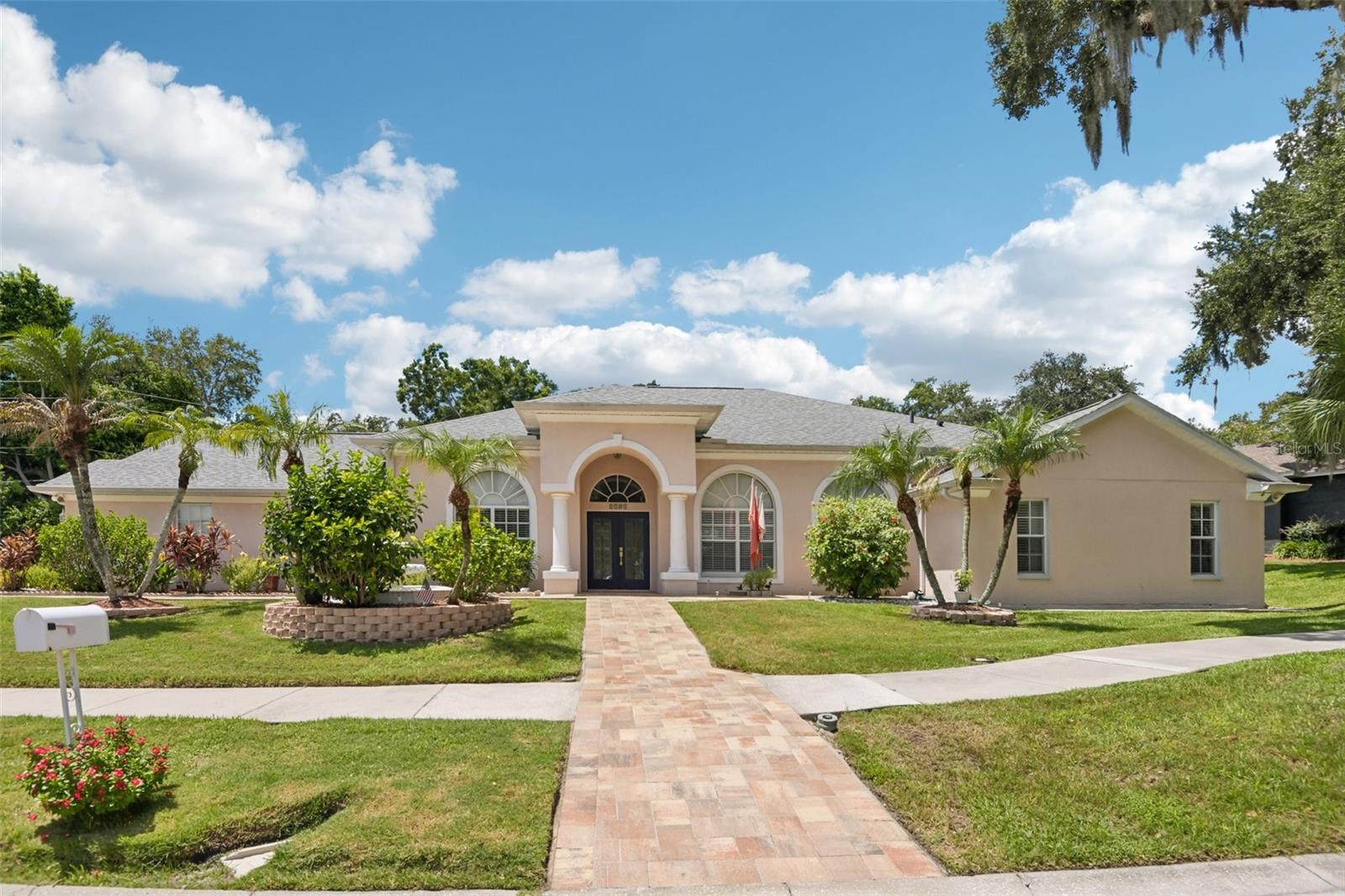 1701 Country Trails Dr