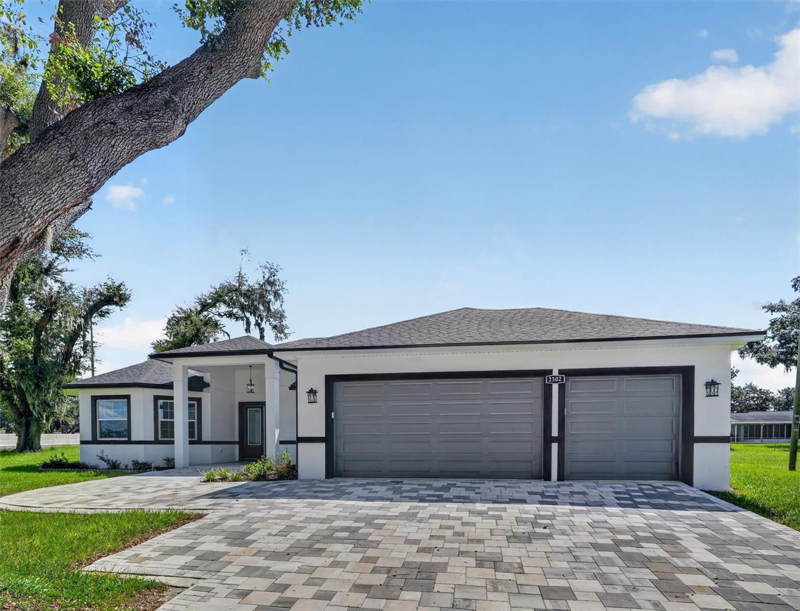 2302 Allen Dr