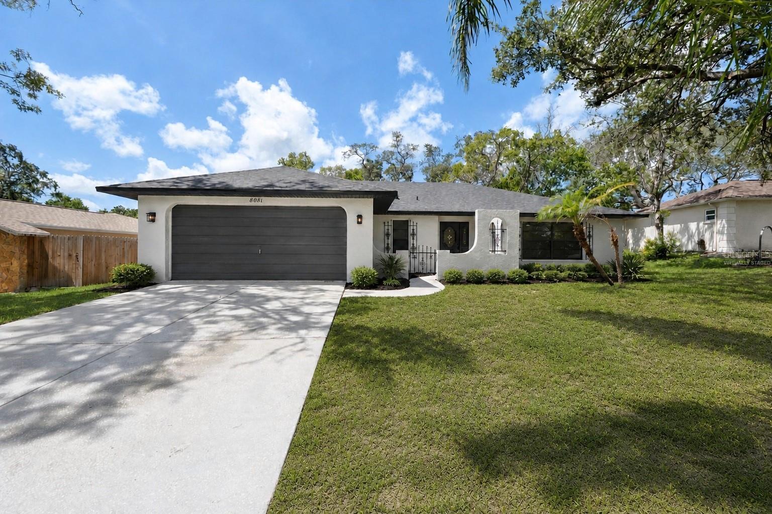 8081 Wooden Dr