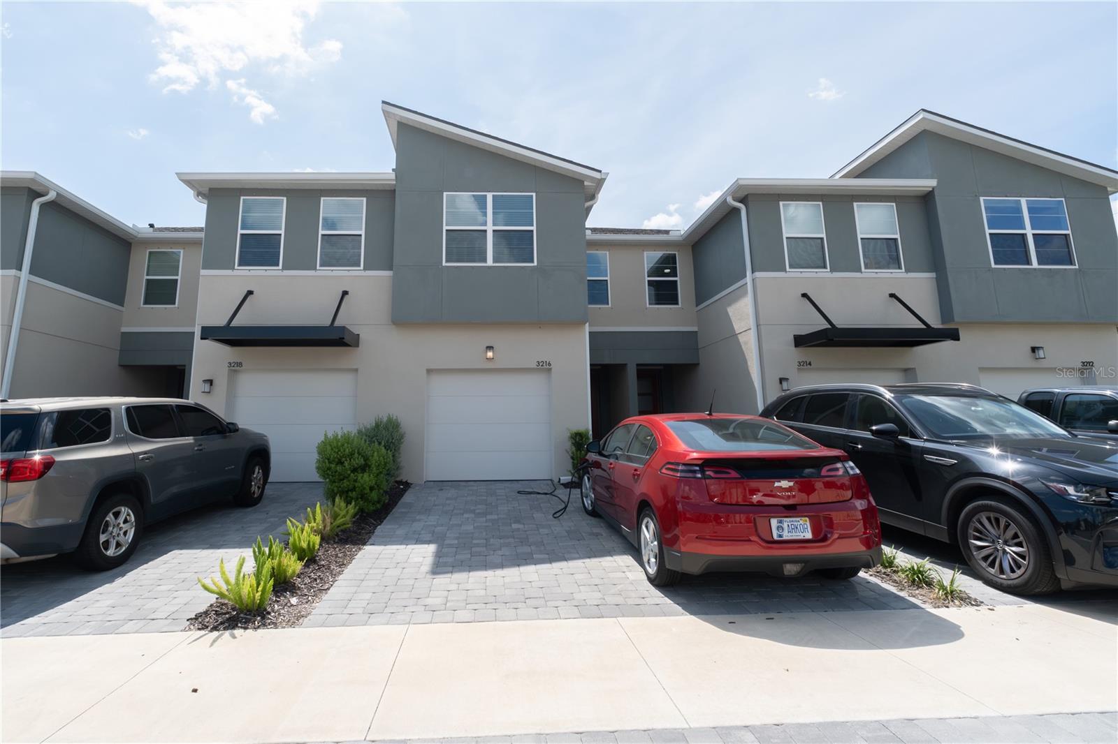 3216 Moonlit Lily Pl