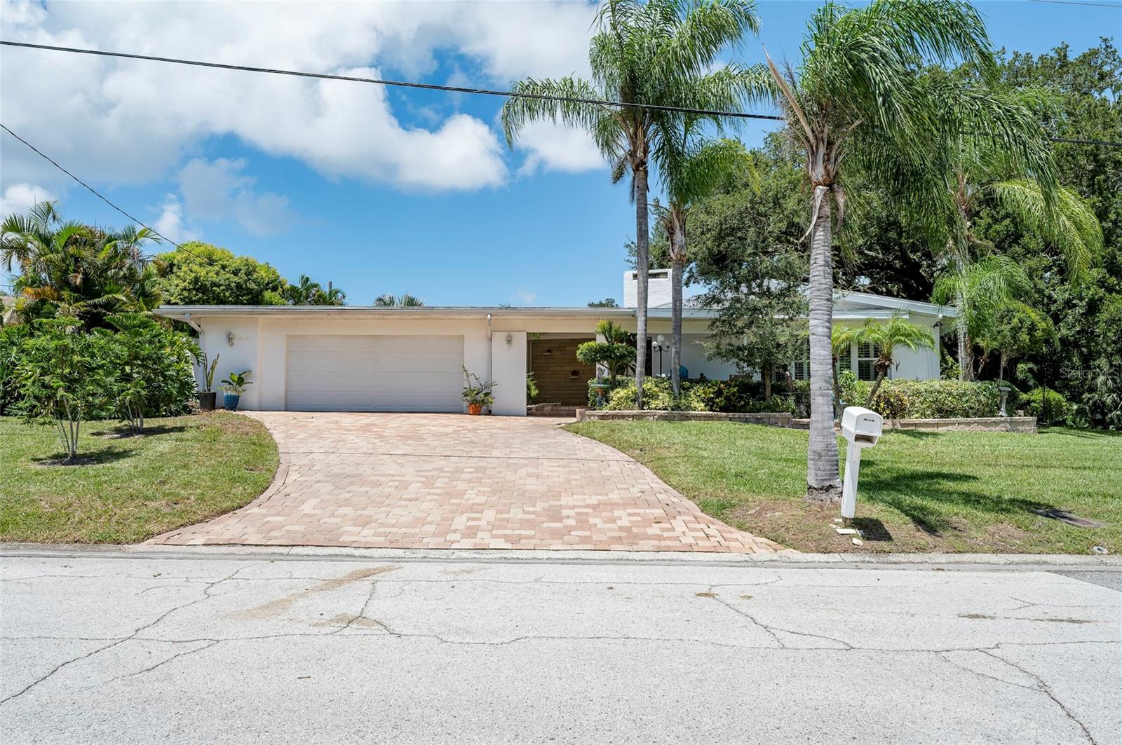 1294 Fairway Dr