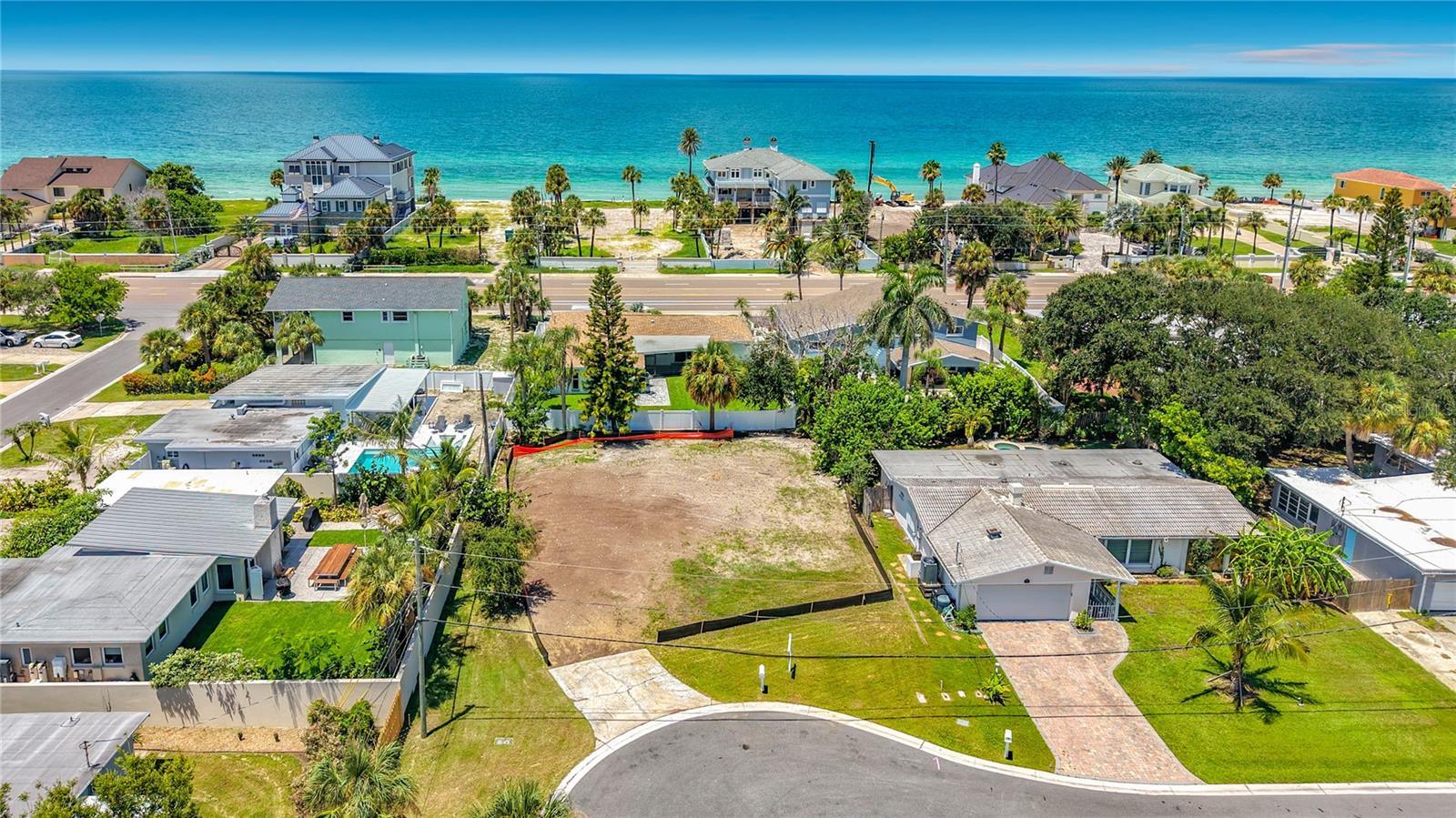 920 Palm Dr