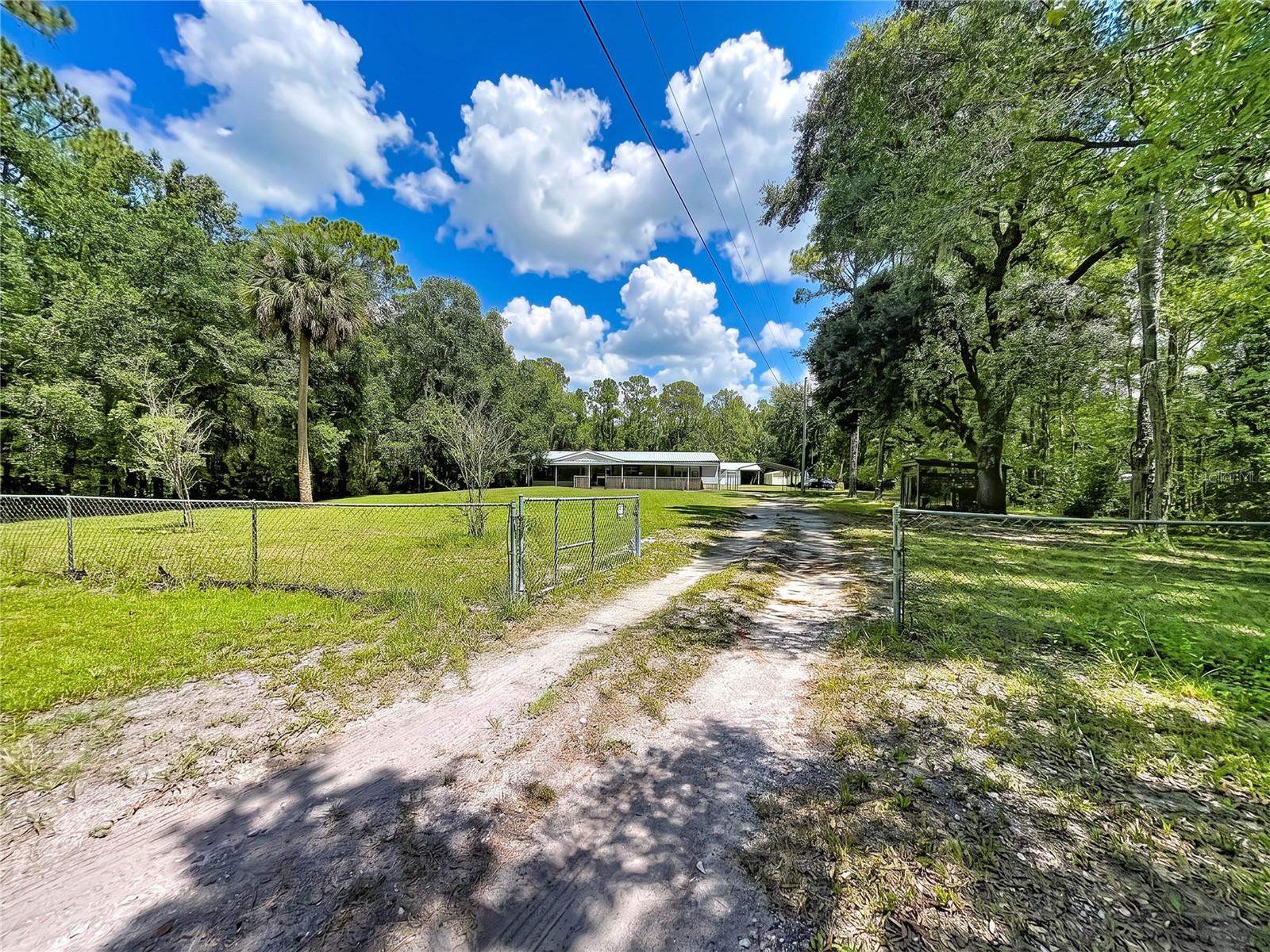 12717 Farmettes Rd