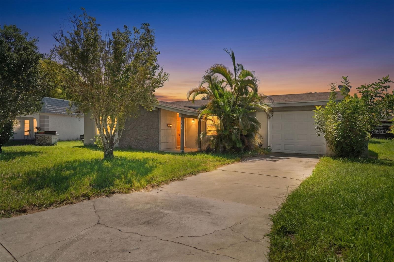 4312 Newbury Dr