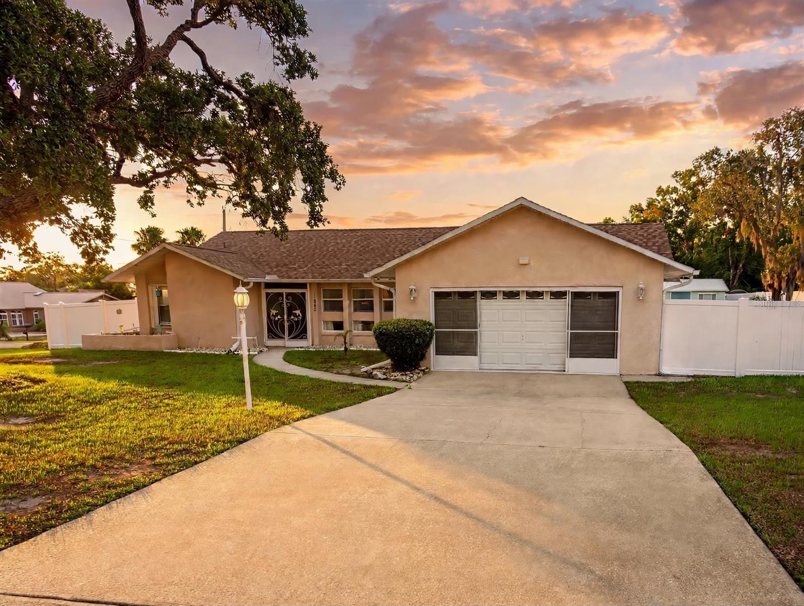 11450 Linden Dr