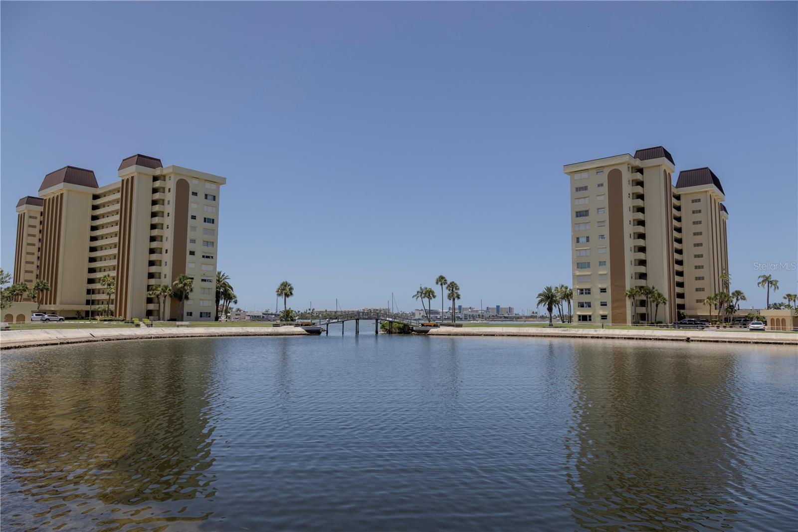 4525 Cove Cir #1107
