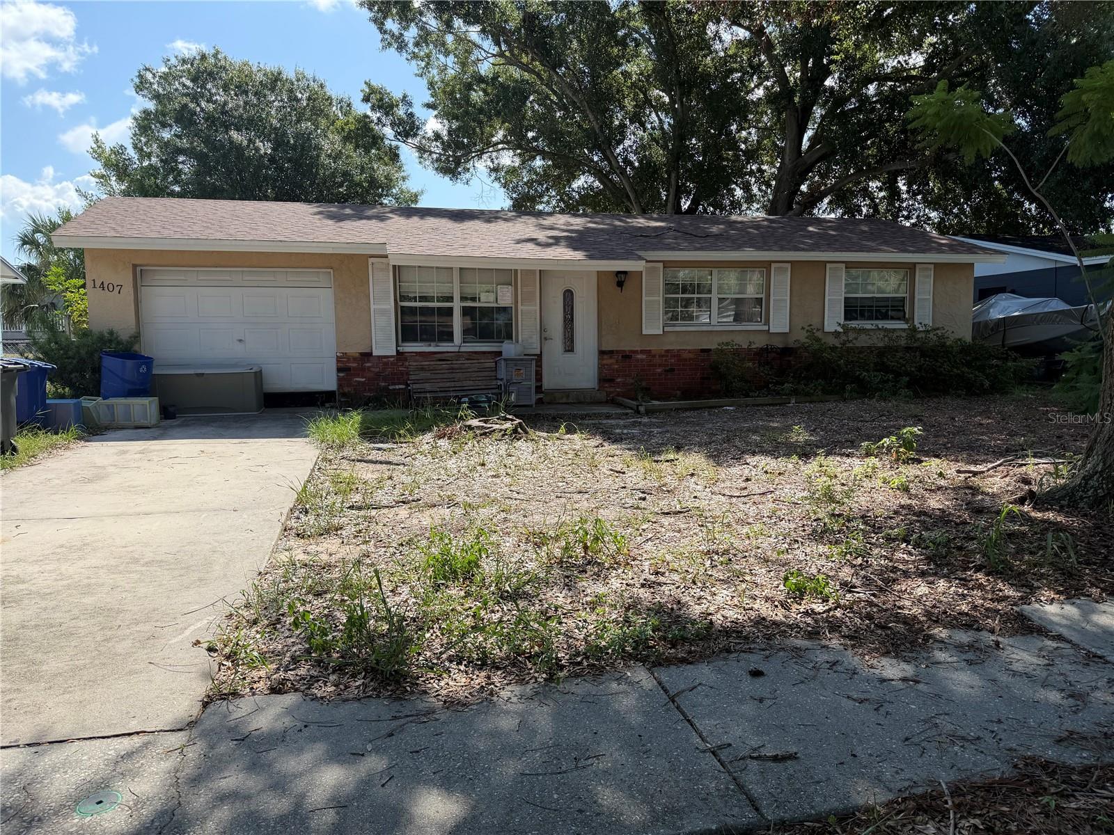 1407 Coppertree Dr