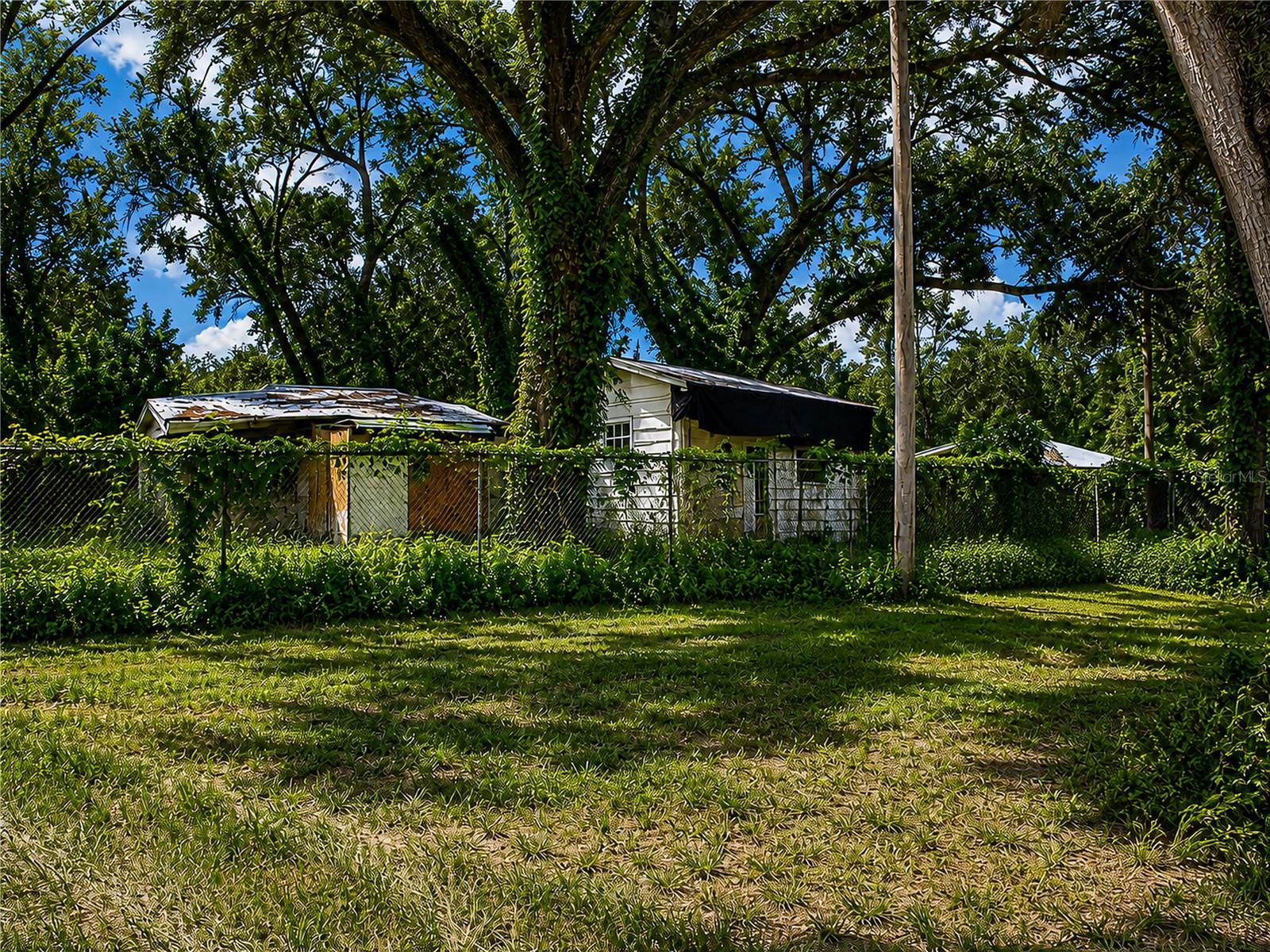 8562 Adonis Rd