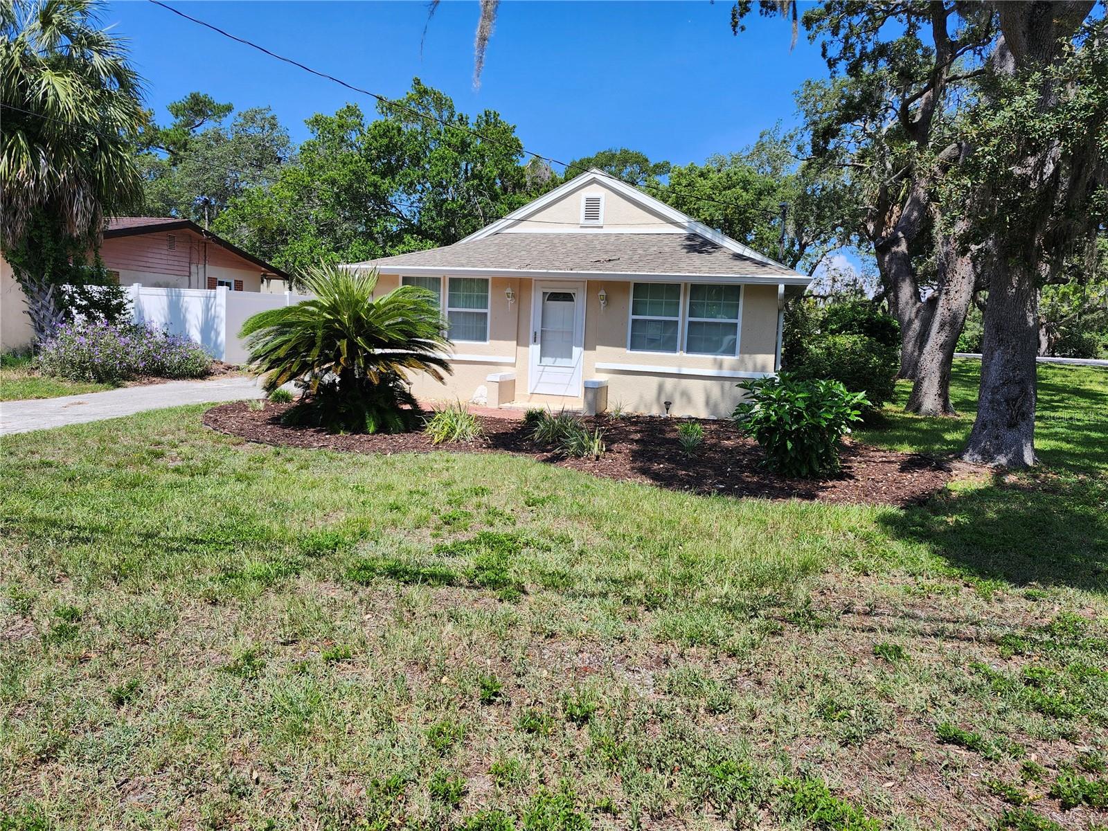 6117 River Rd