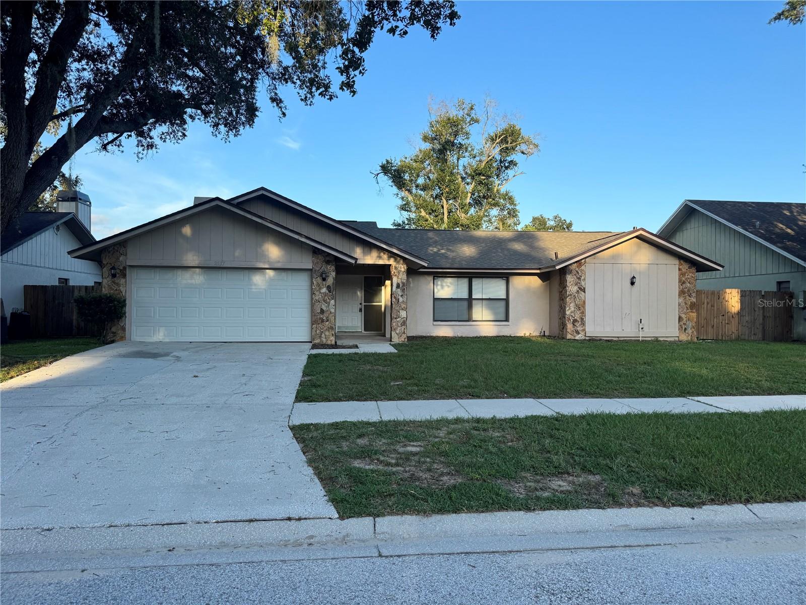 2537 Arborwood Dr
