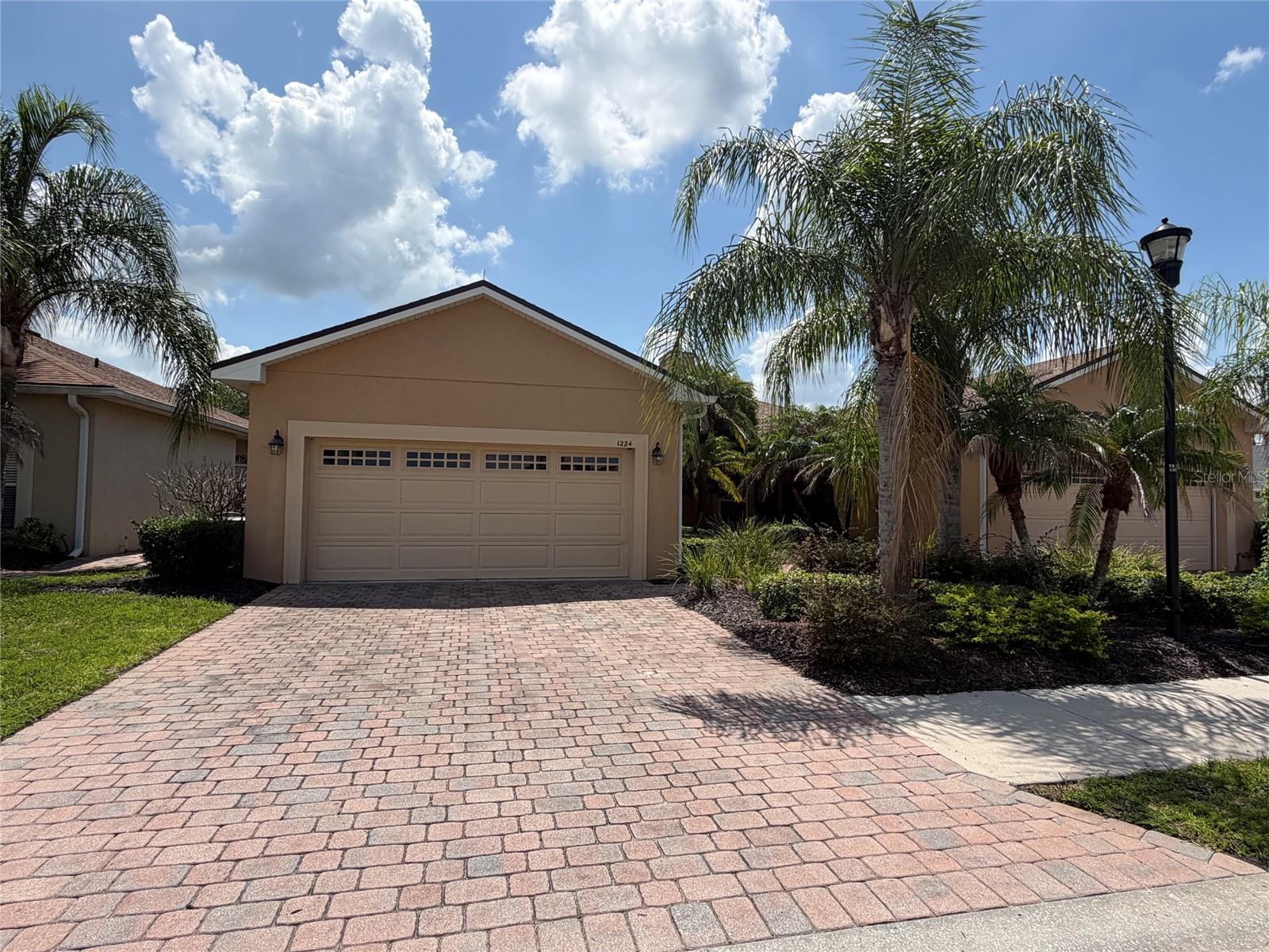 1224 Vienna Square Dr