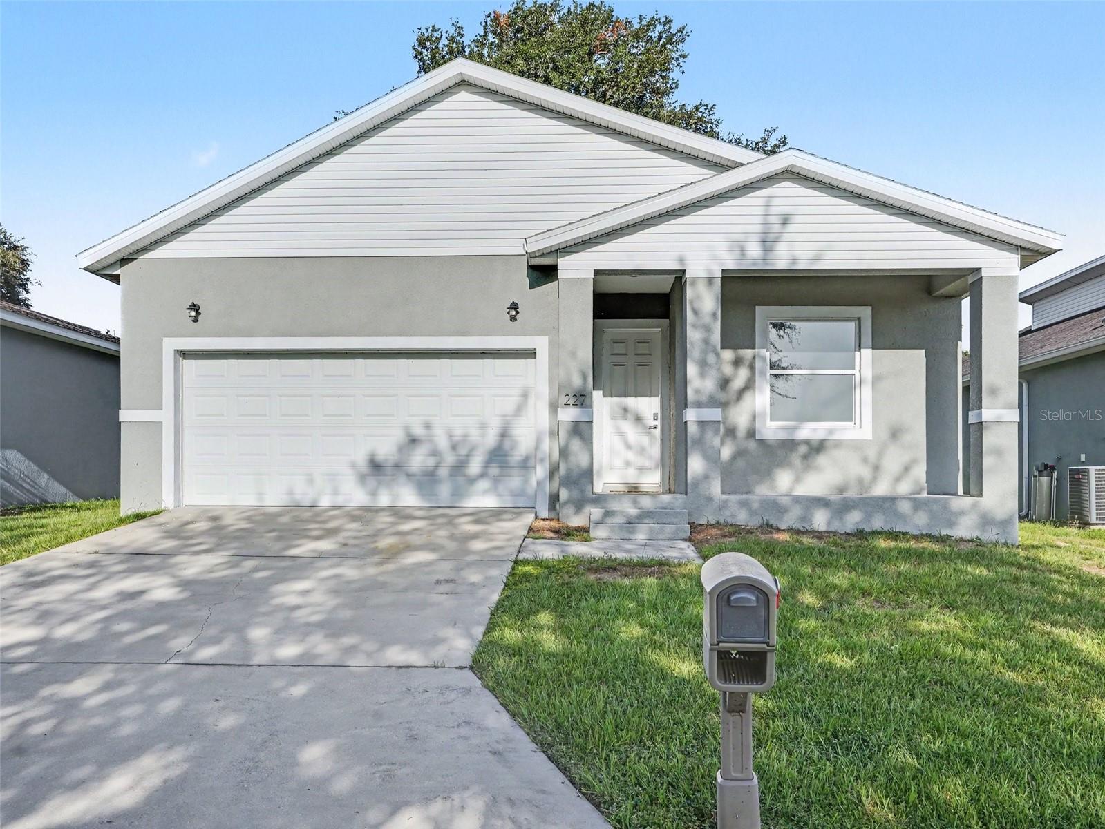227 Burbank Ave