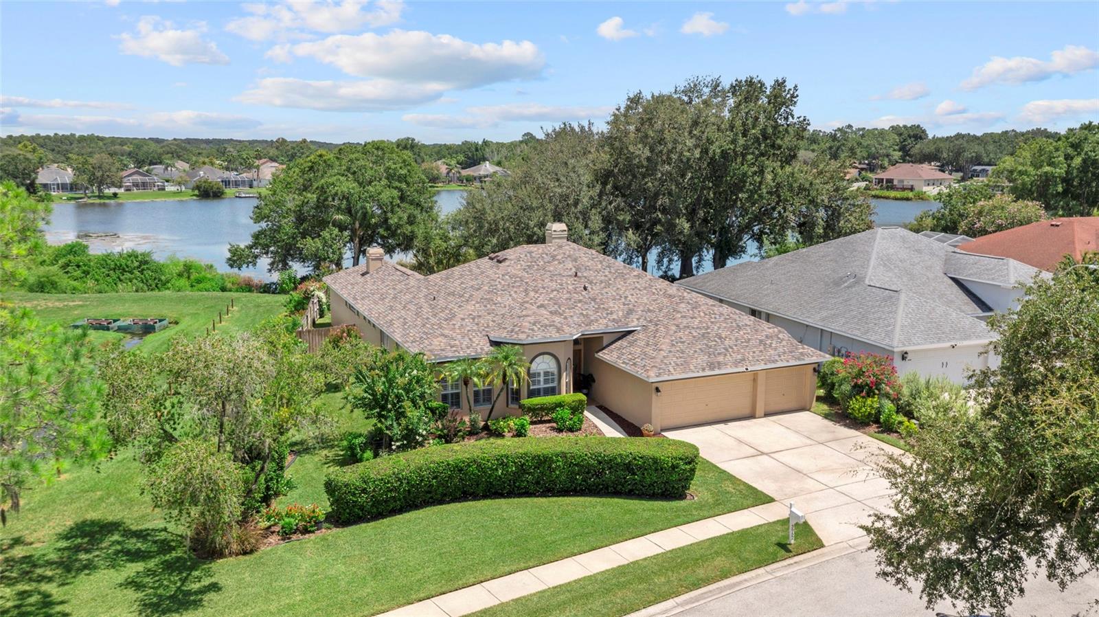 3952 Chaucer Way