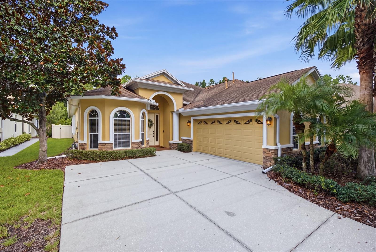 2821 Devonoak Blvd