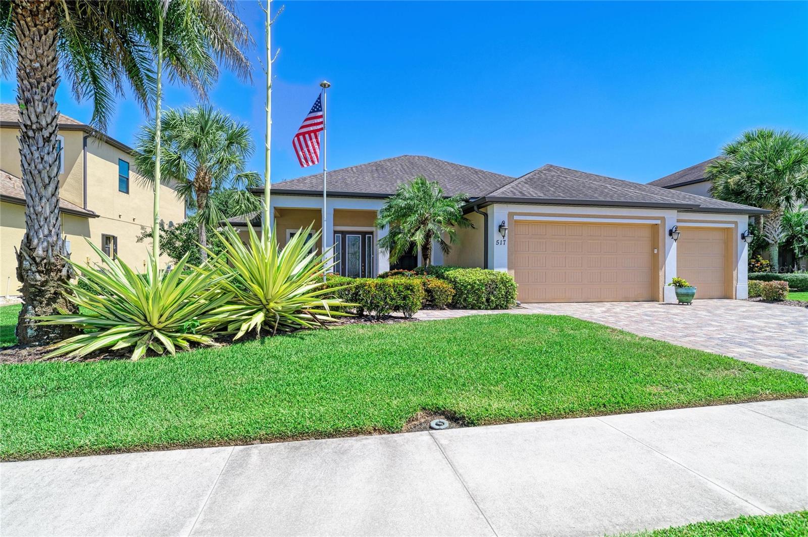 517 Chantilly Trl