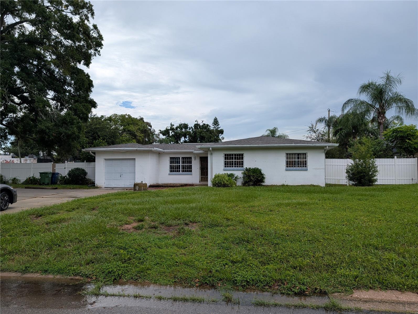 2510 W Fern St