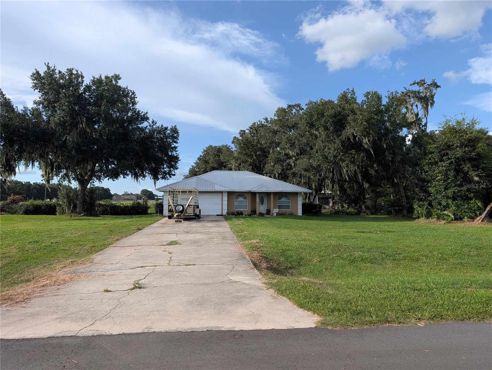 510 Cloverleaf Dr