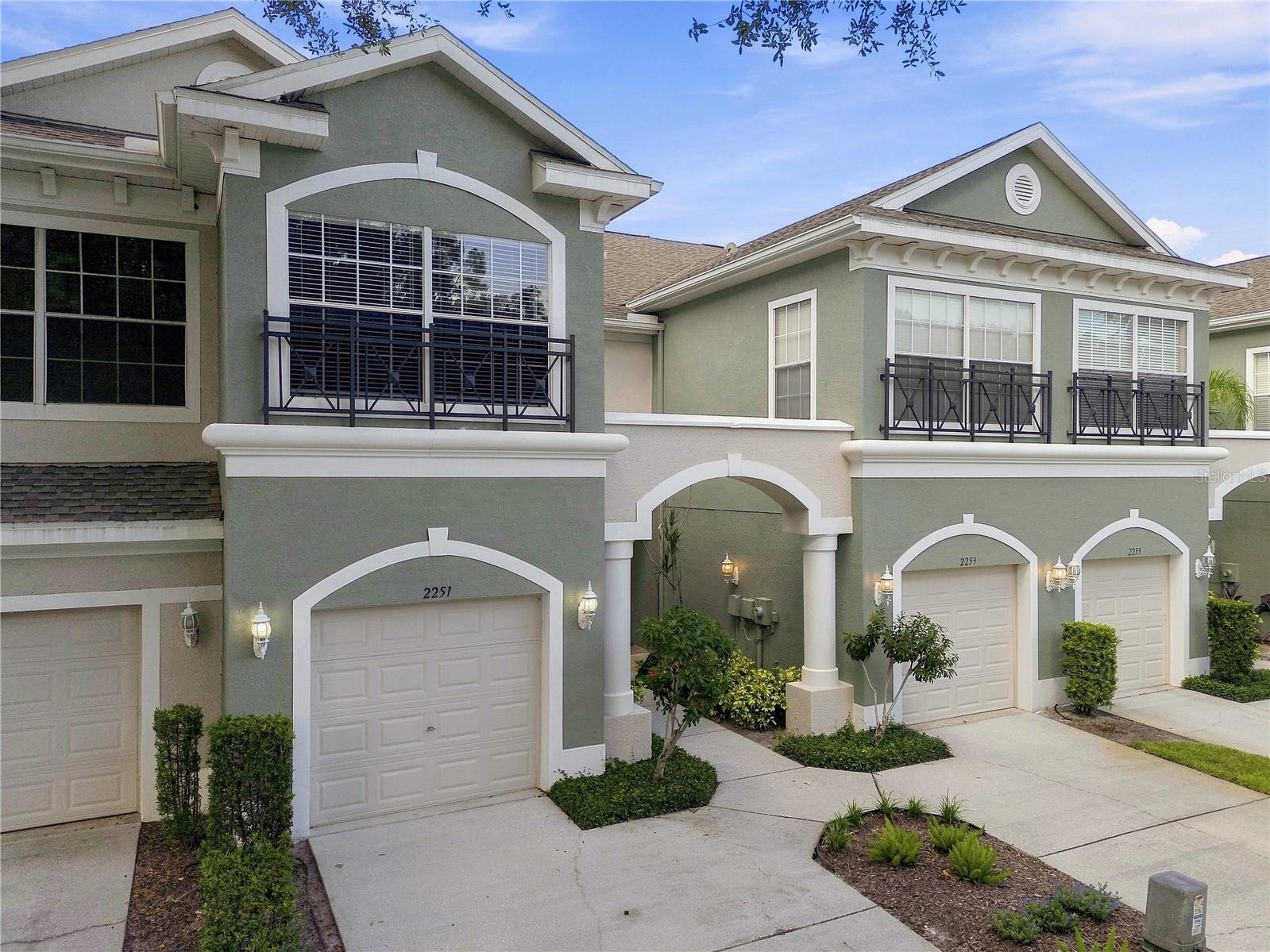 2251 Park Crescent Dr