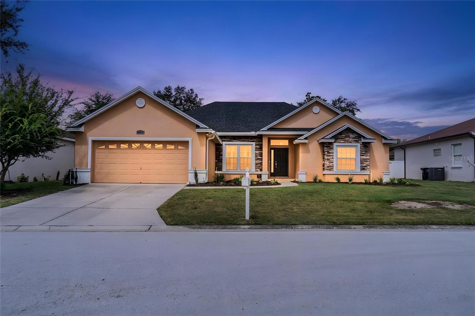 6331 Alamanda Hills Dr