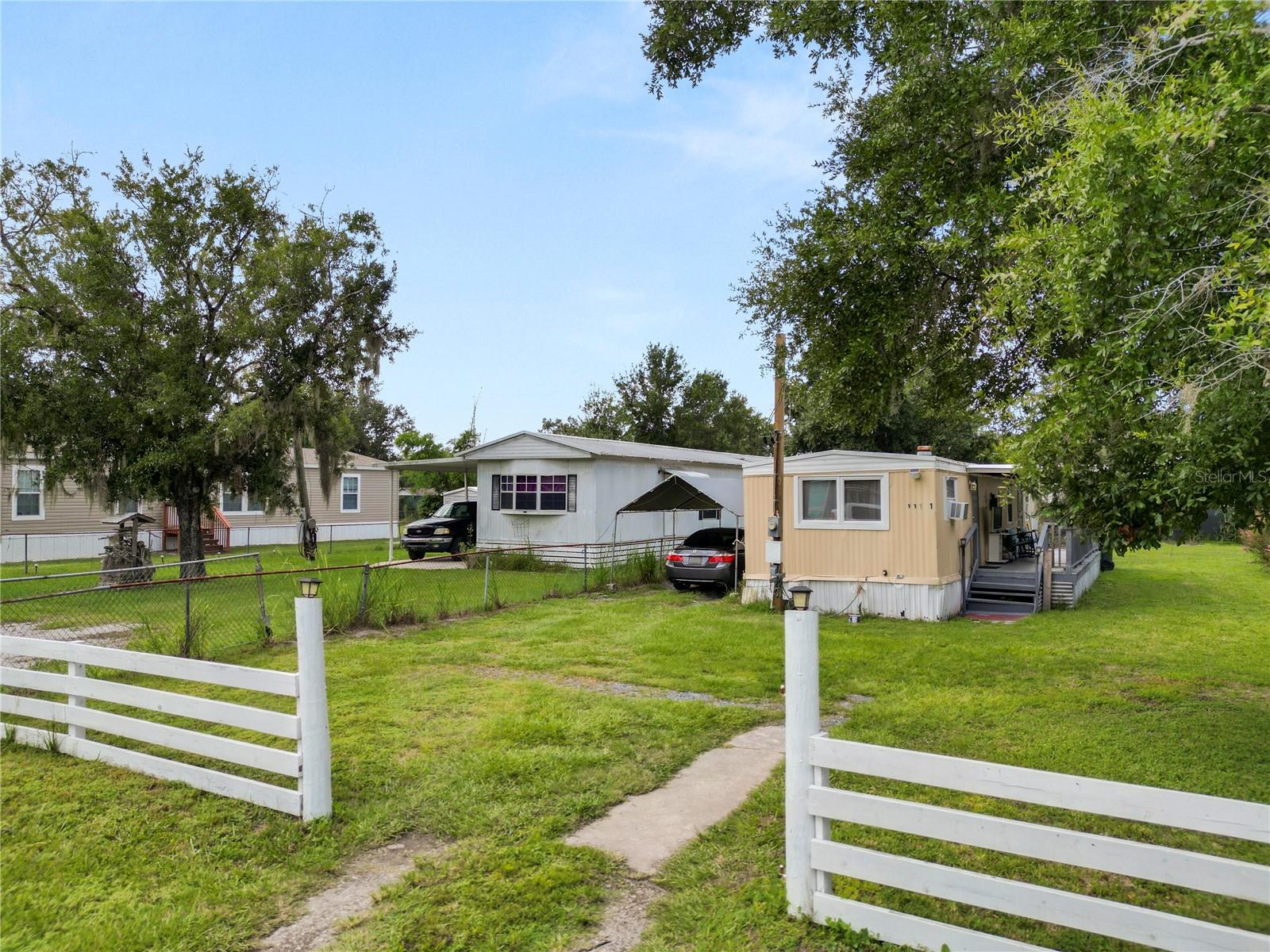 1111 S Terry Ave