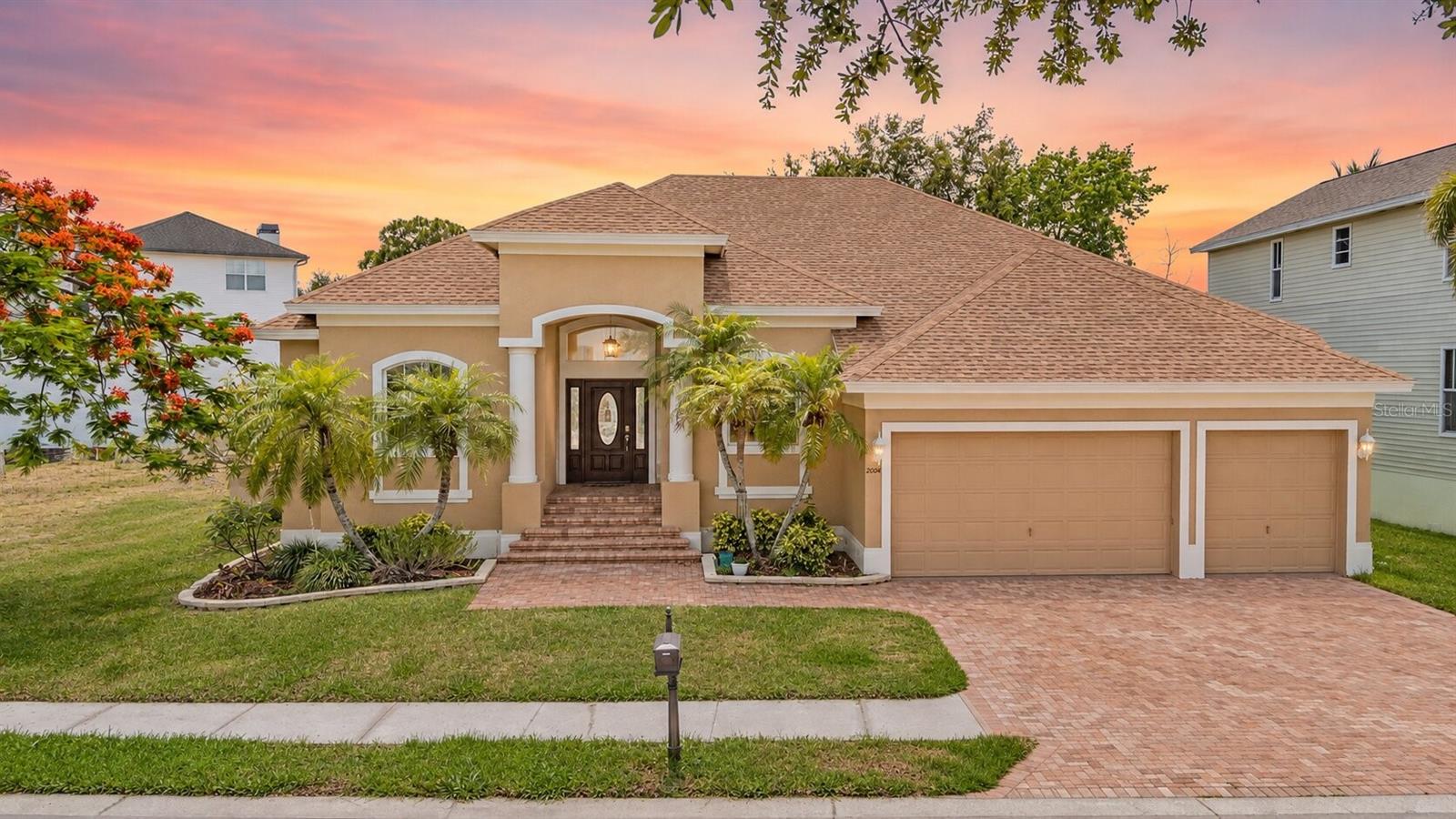 2008 N Pointe Alexis Dr