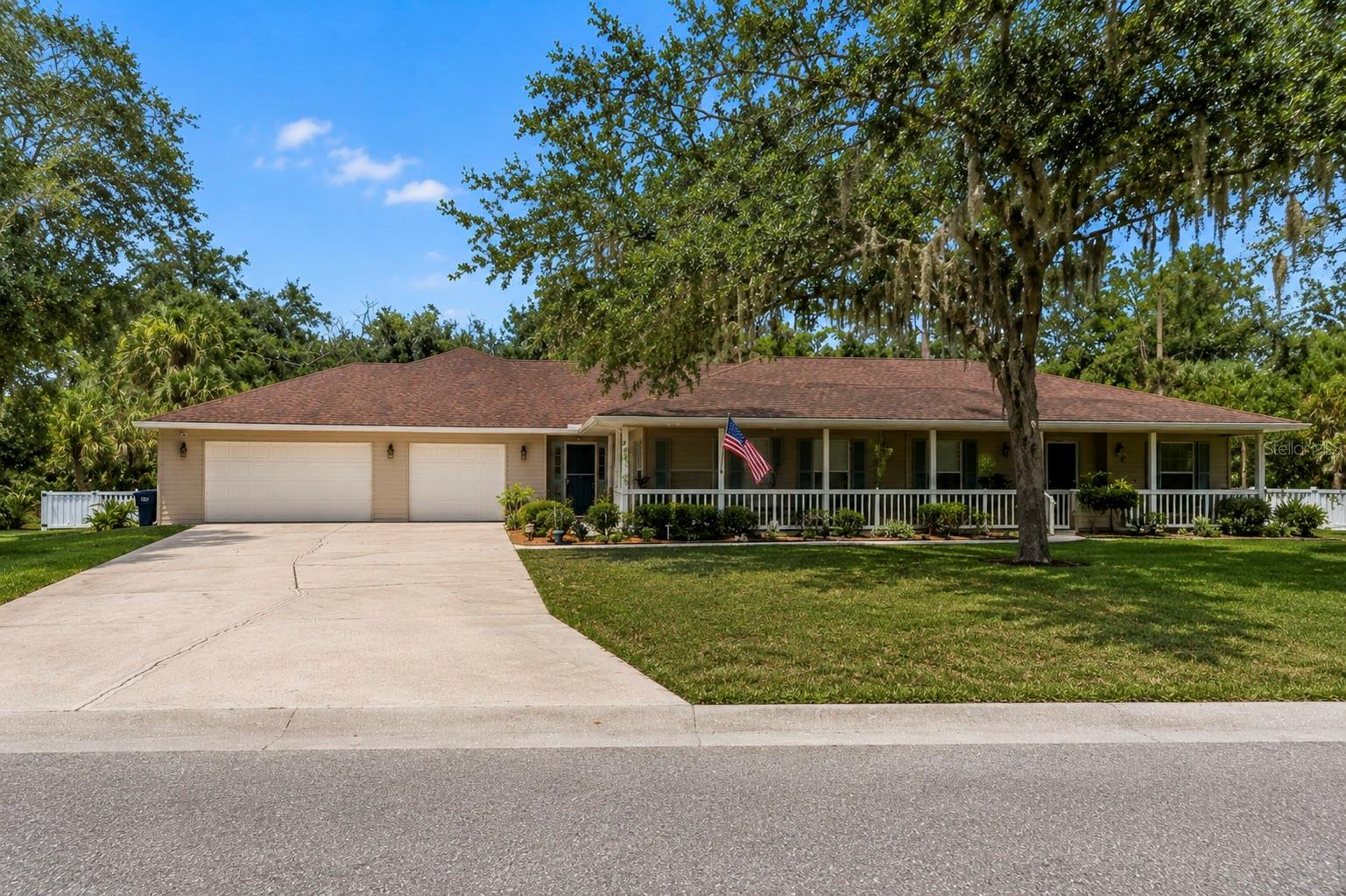 608 Woodview Way