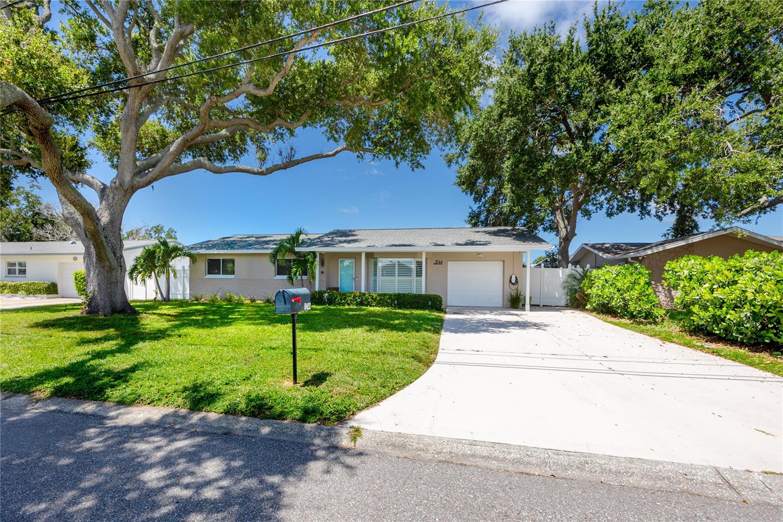 1744 Harbor Cir E